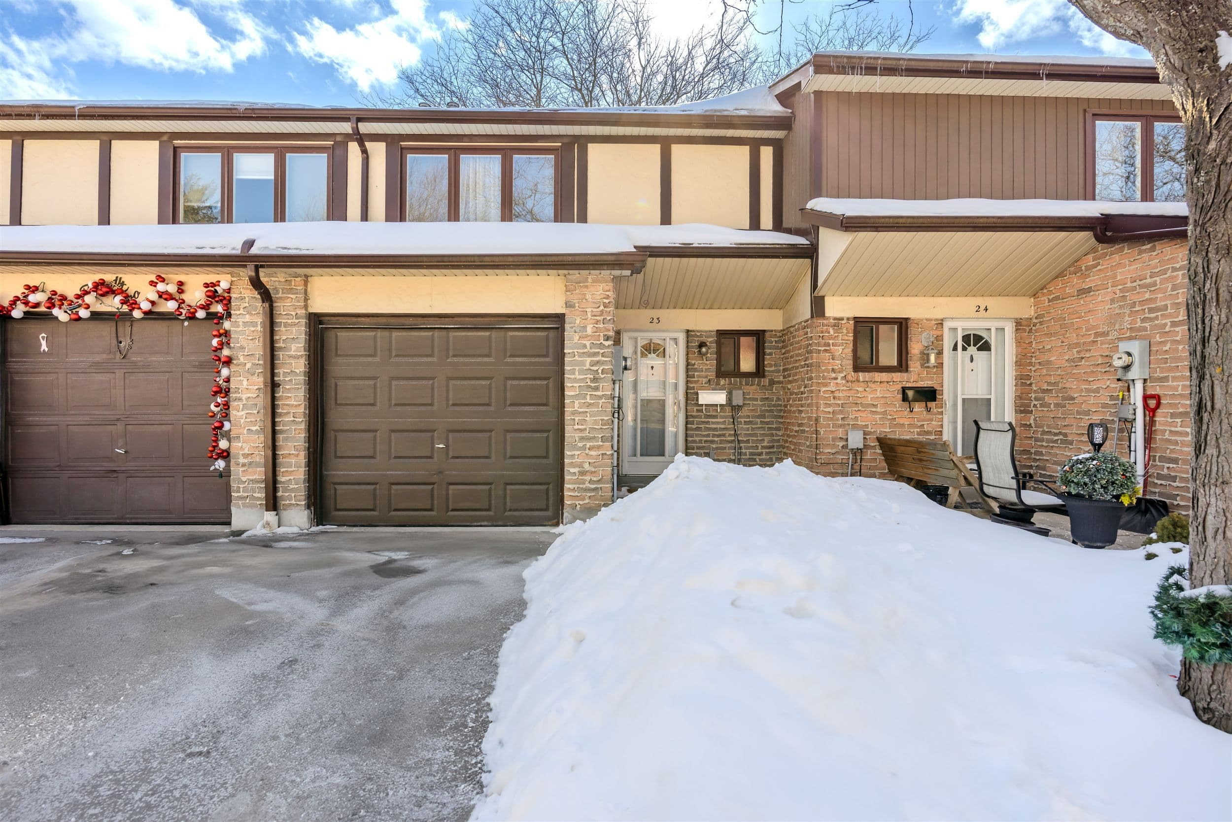 1975 Memory Lane 23, Pickering, ON L1V 3M3