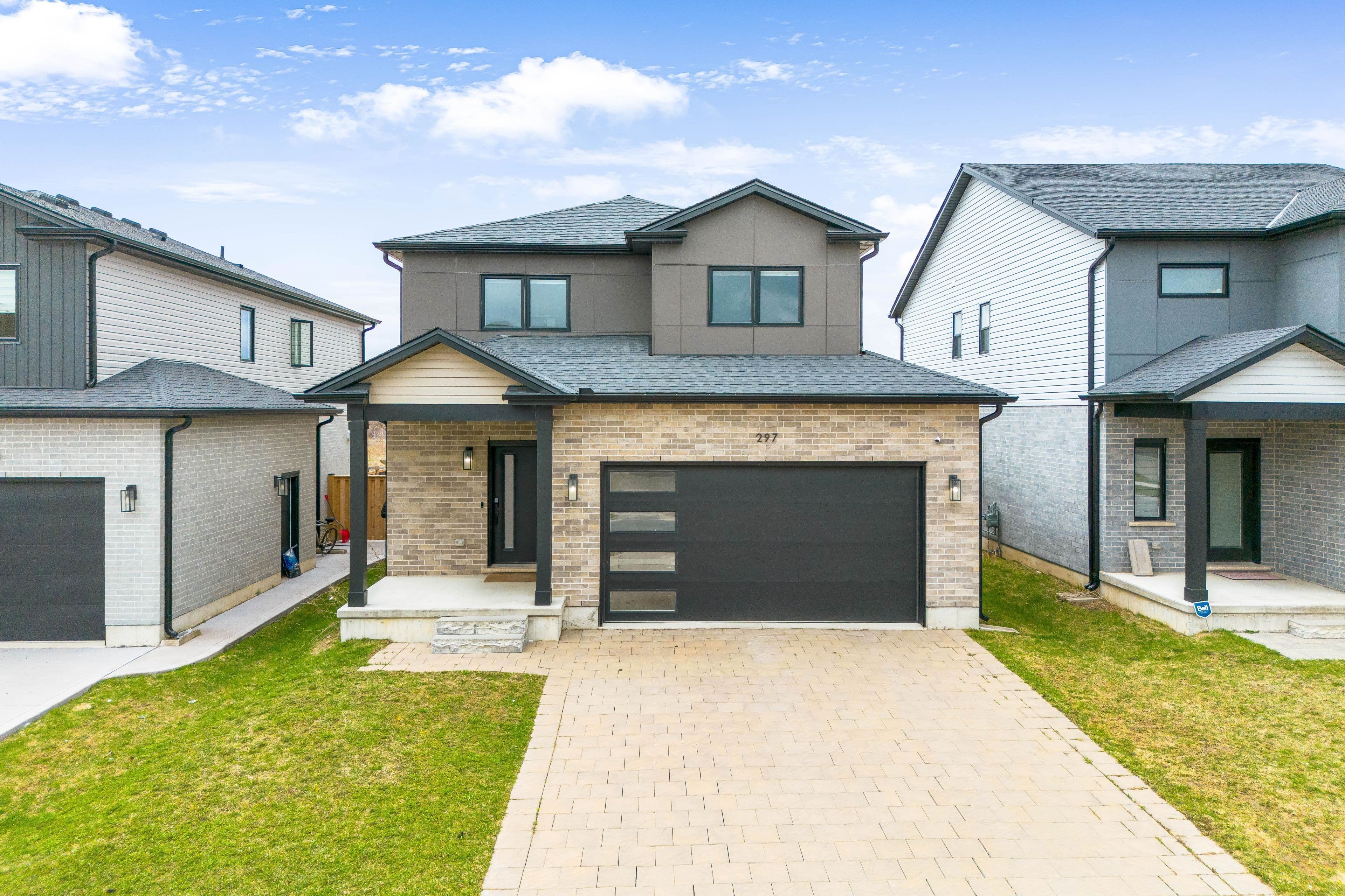 297 Middleton Avenue W, London South, ON N6L 0G1