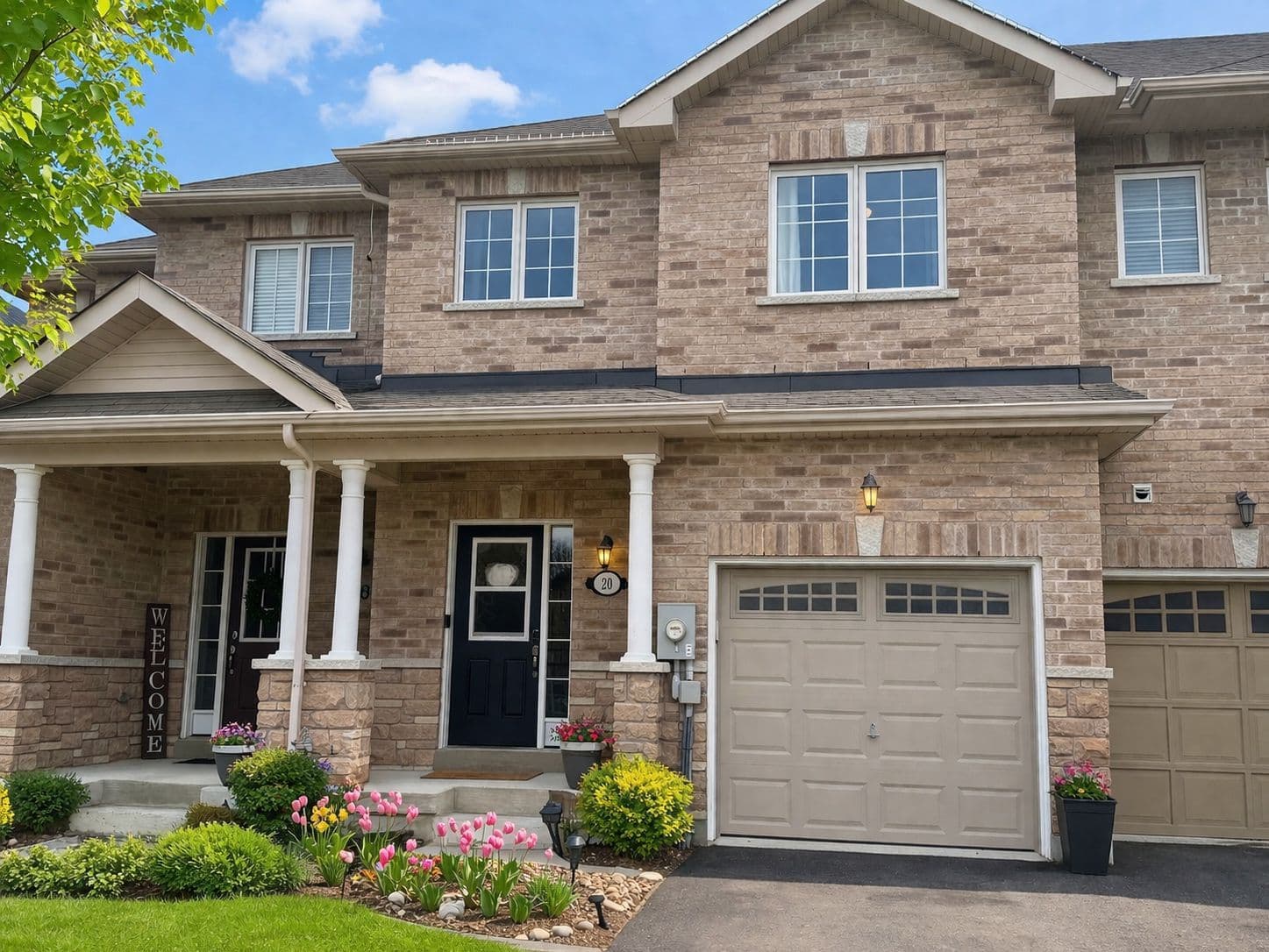 20 Bud Doucette Court, Uxbridge, ON L9P 0E4
