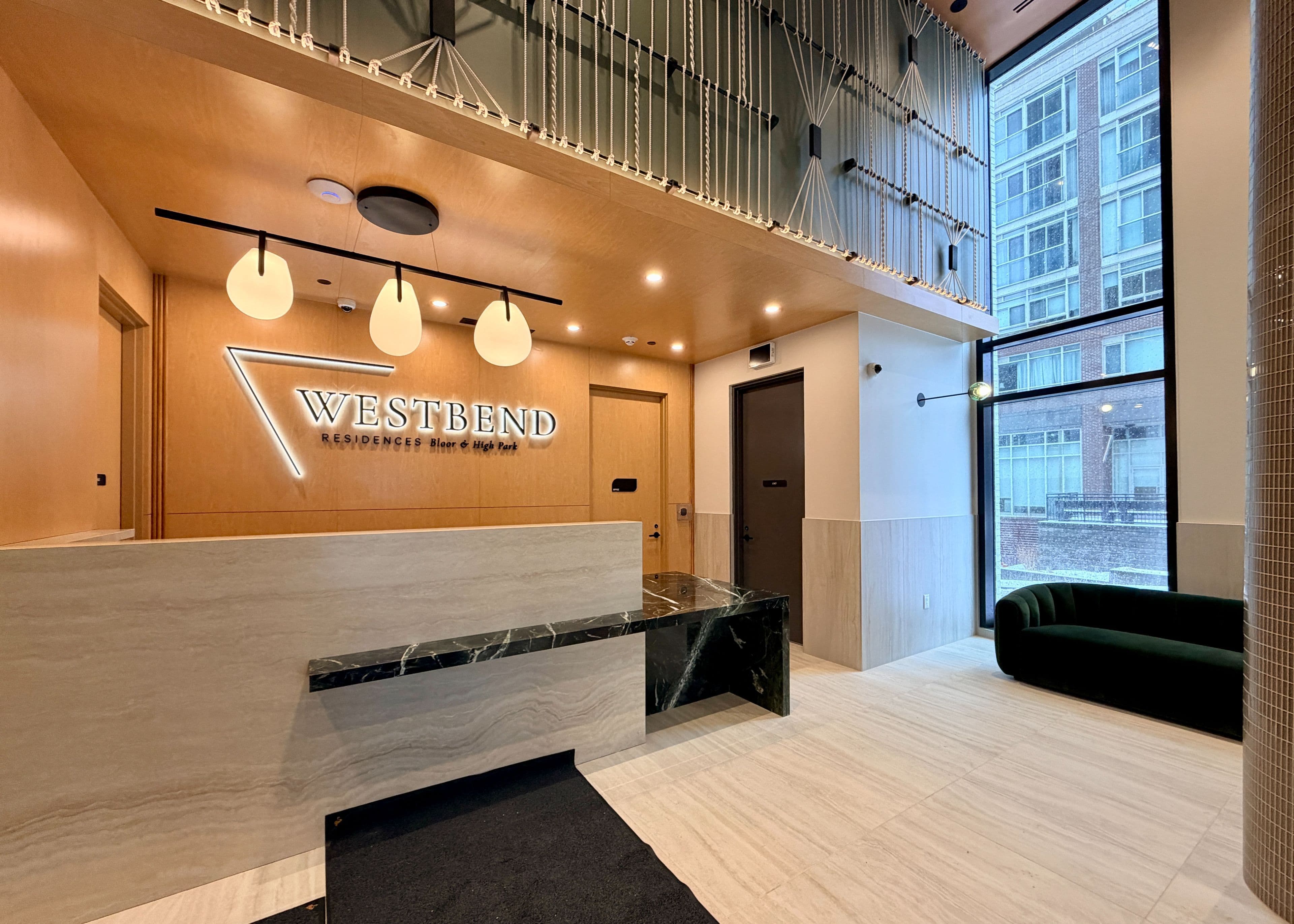 1660 Bloor Street W 706, Toronto W02, ON M6P 1A8