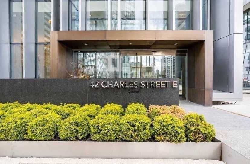 42 Charles Street E 4203, Toronto C08, ON M4Y 1N3