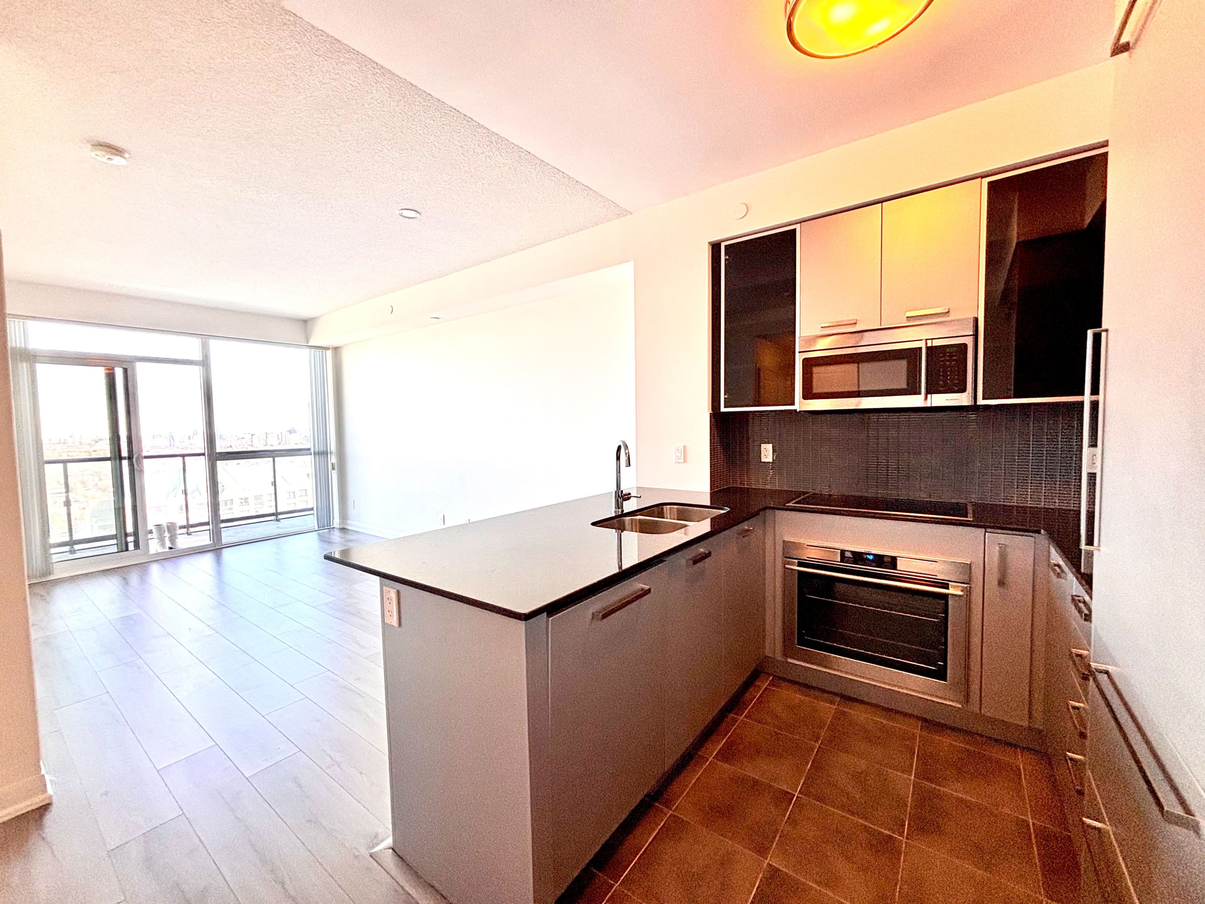 5168 Yonge Street 2710, Toronto C07, ON M2N 0G1