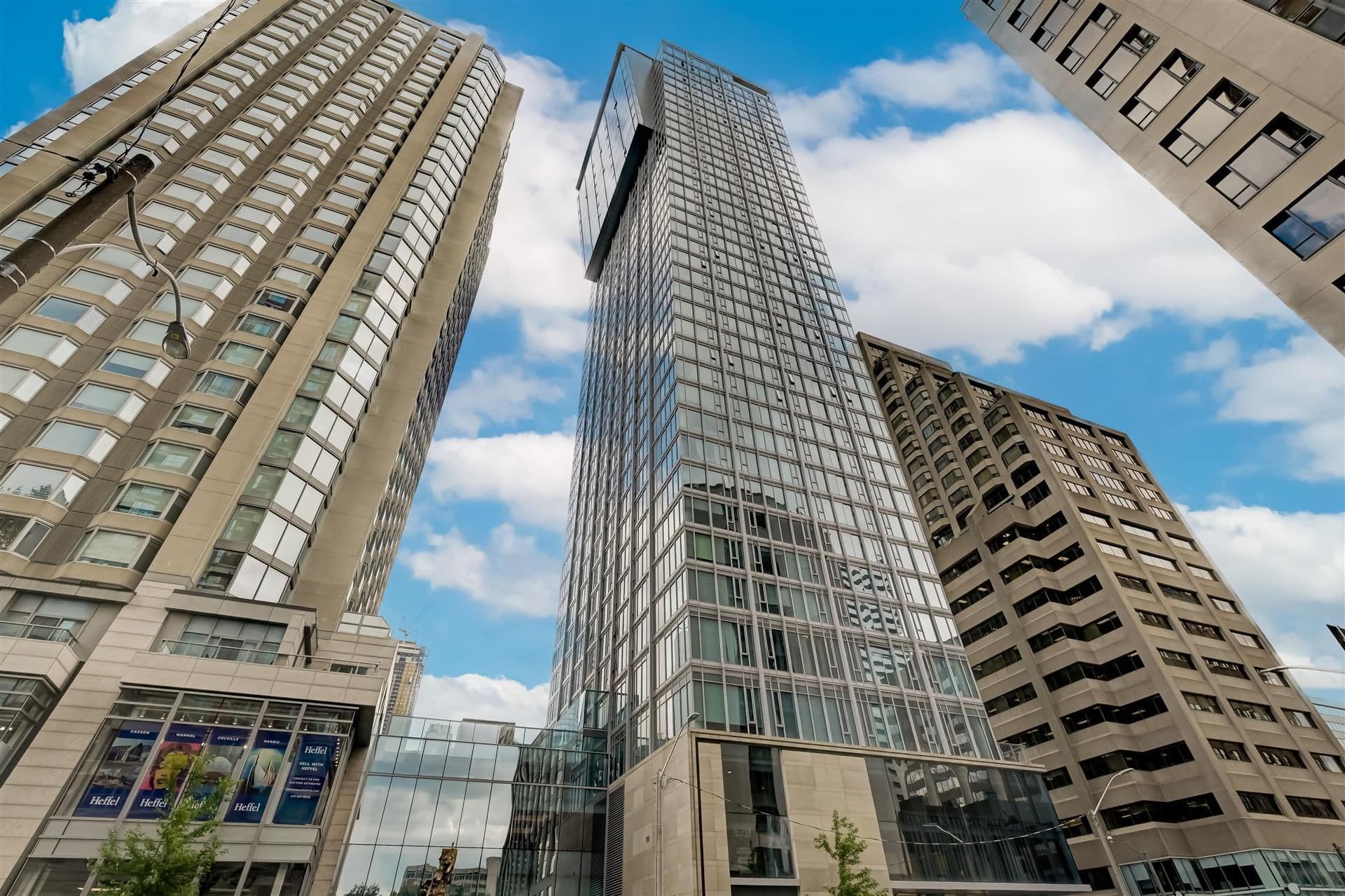 188 Cumberland Street 1802, Toronto C02, ON M5R 0B6