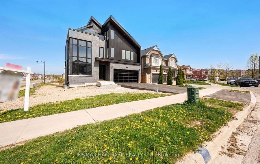 119 Pointon Street, Aurora, ON L4G 0G6