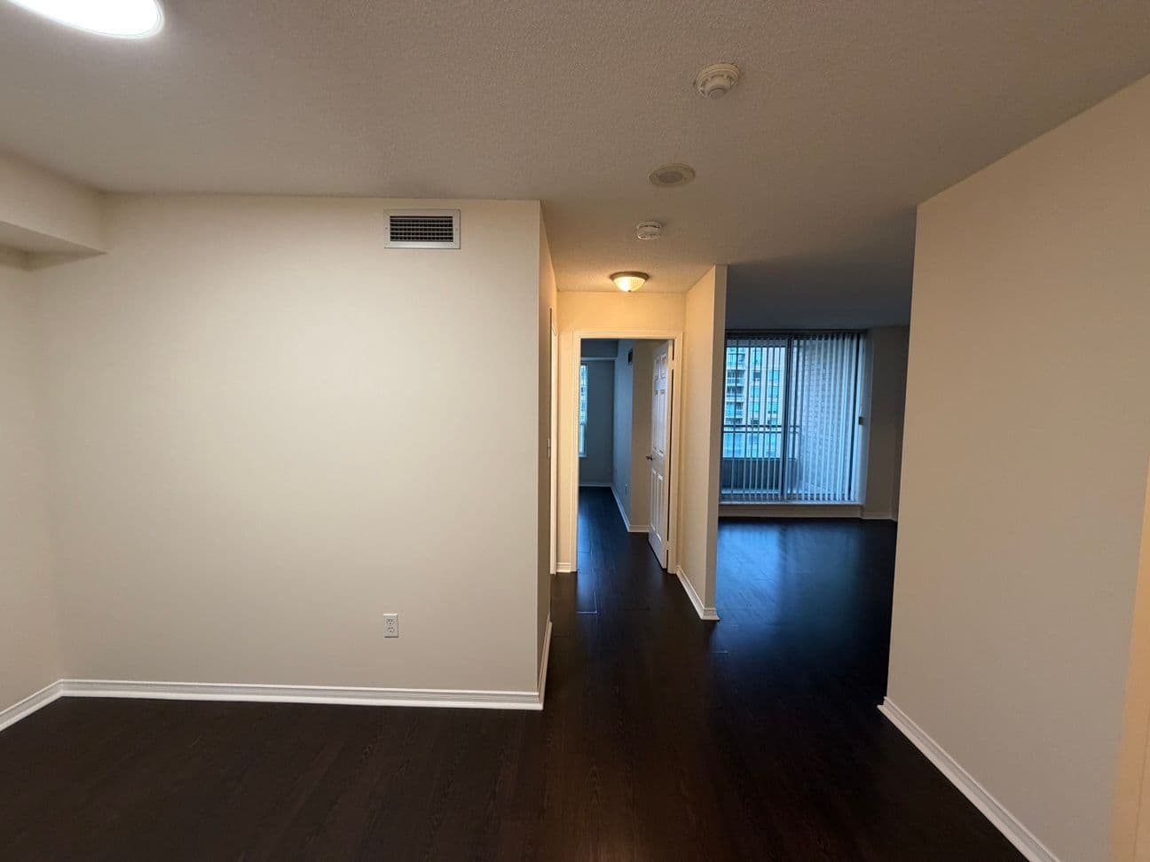 29 Pemberton Avenue 1005, Toronto C14, ON M2M 4L5