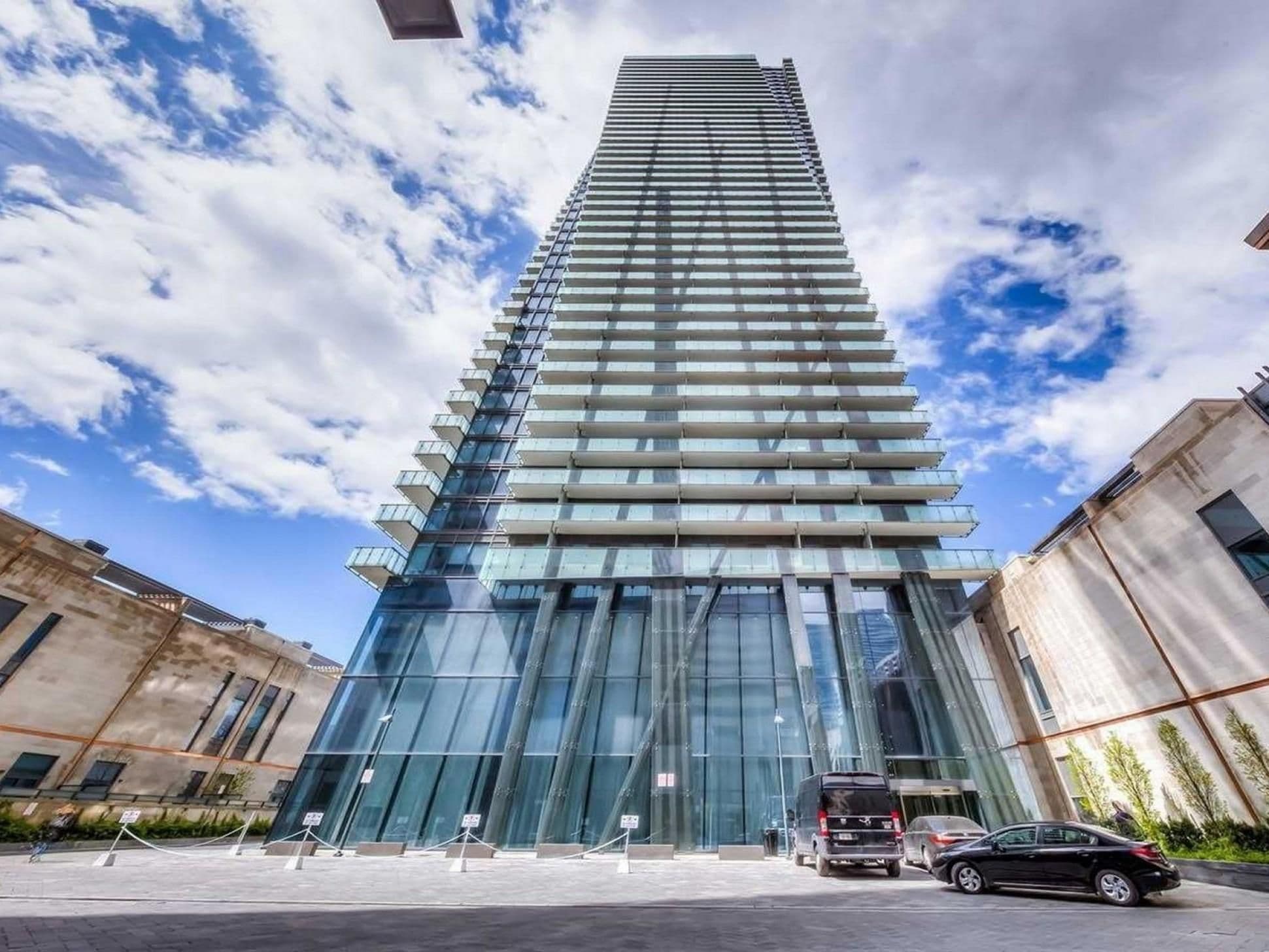 65 St Mary Street 1702, Toronto C01, ON M5S 0A6