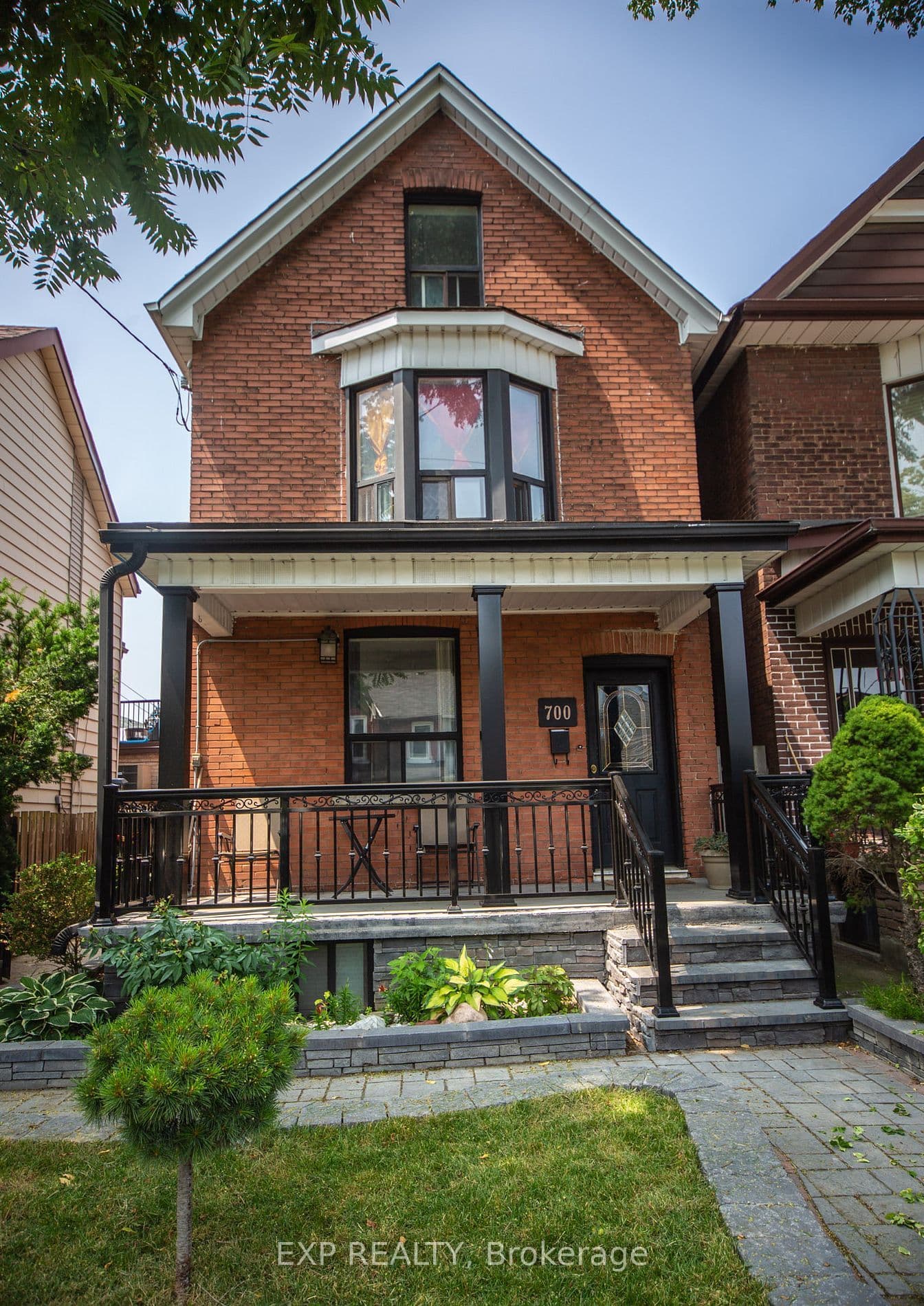 700 Brock Avenue, Toronto W02, ON M6H 3P2