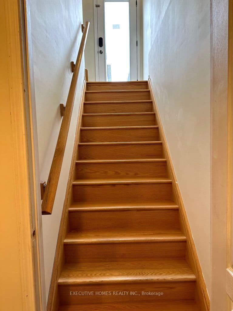 103 Baffin Crescent, Brampton, ON L7A 0C7