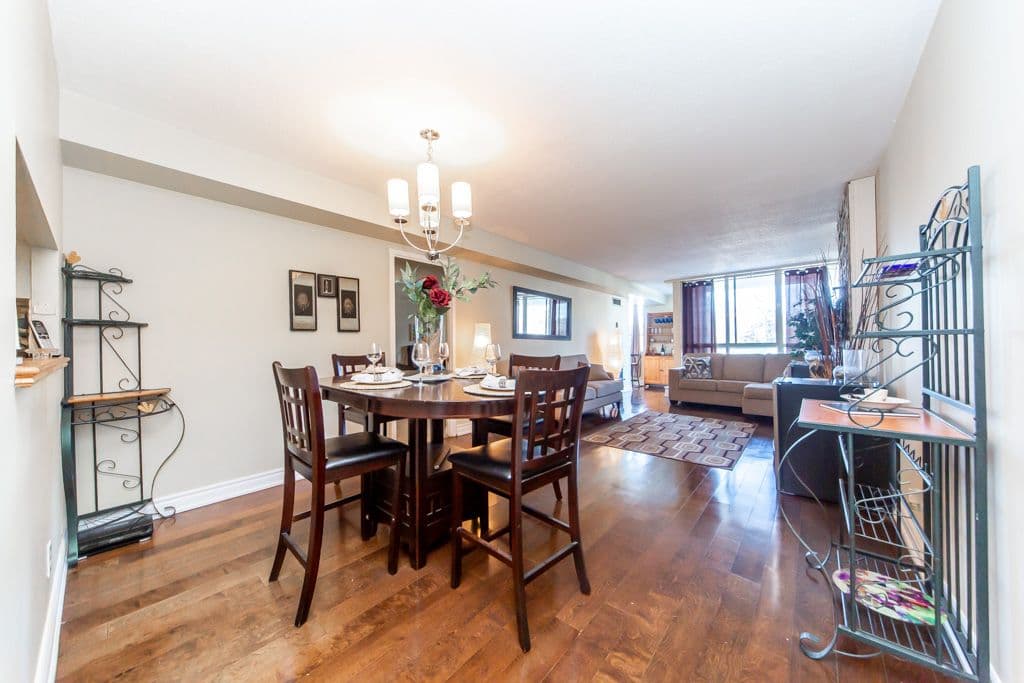 1665 Pickering Parkway 202, Pickering, ON L1V 6L4