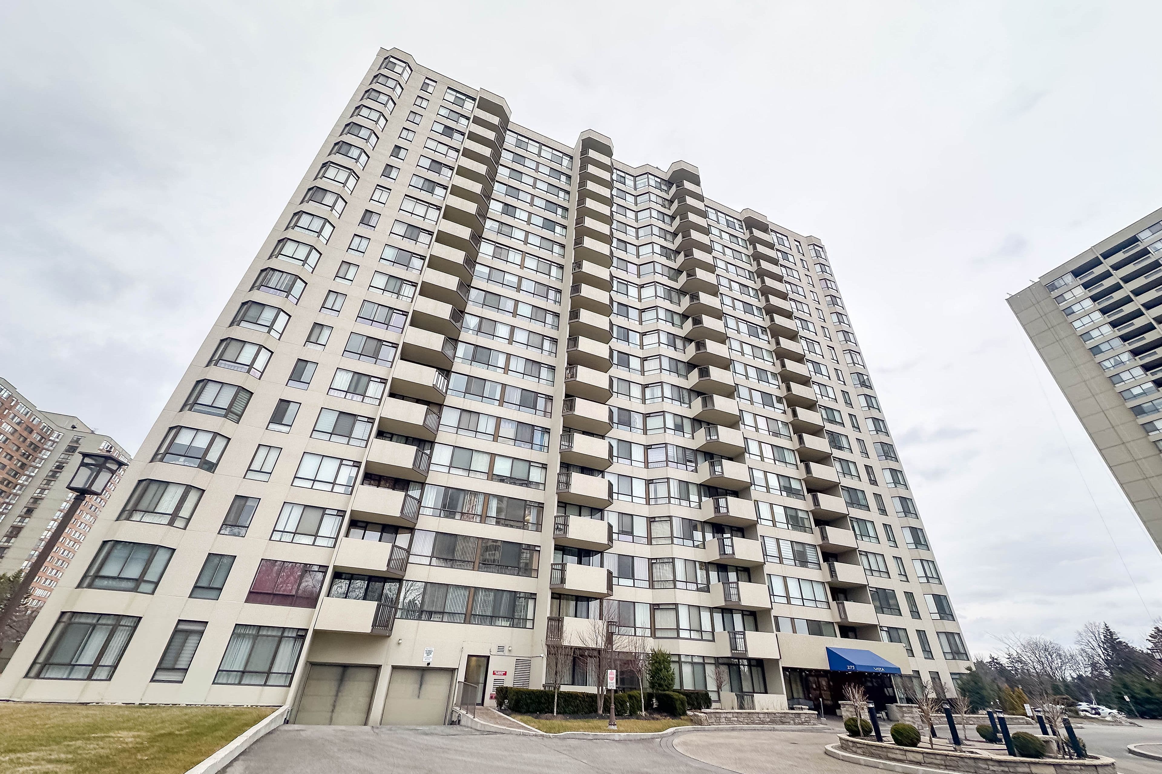275 Bamburgh Circle 204, Toronto E05, ON M1W 3X4