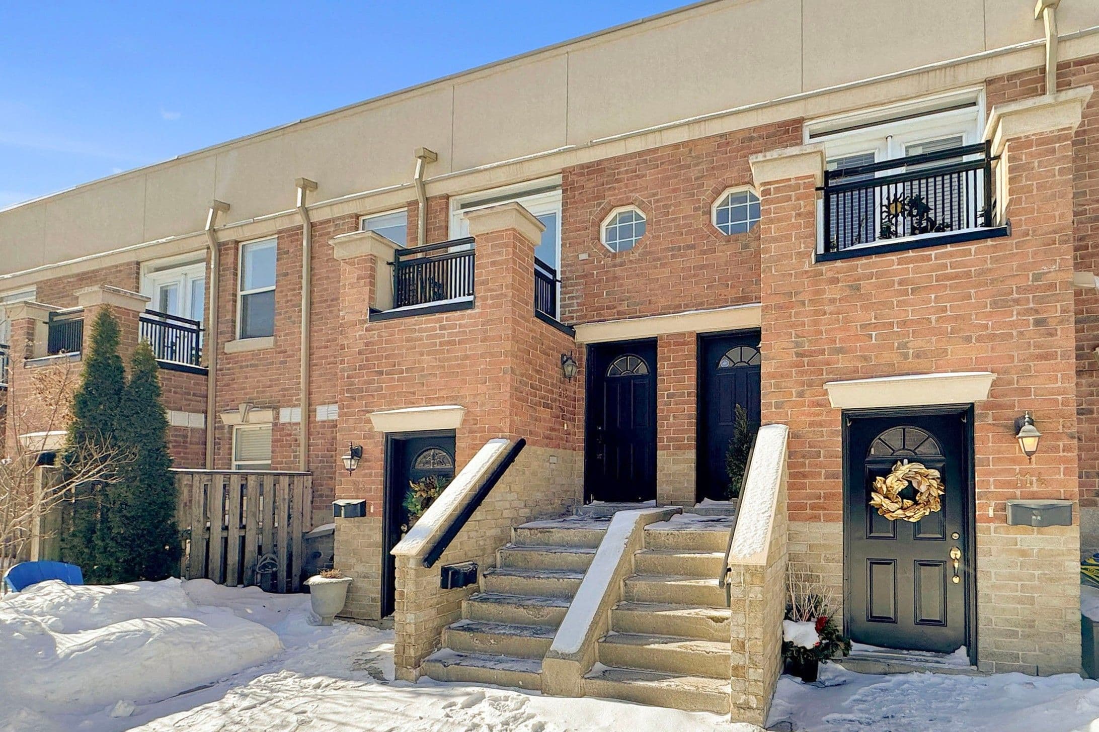 55 Halton Street 213, Toronto C01, ON M6J 1R5