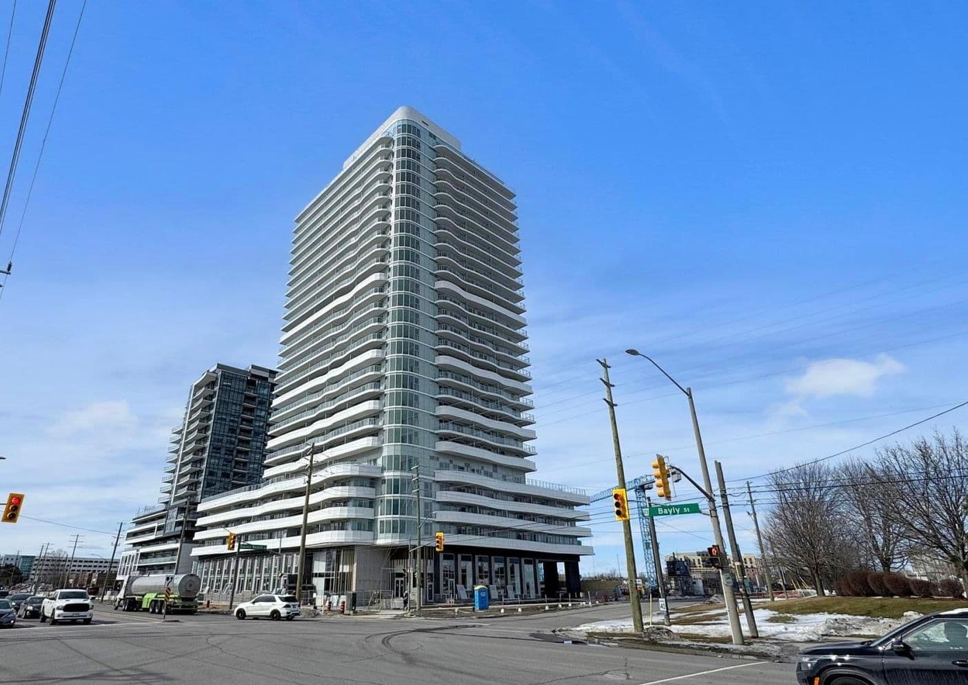 1010 Sandy Beach Road 2006, Pickering, ON L1W 3V9