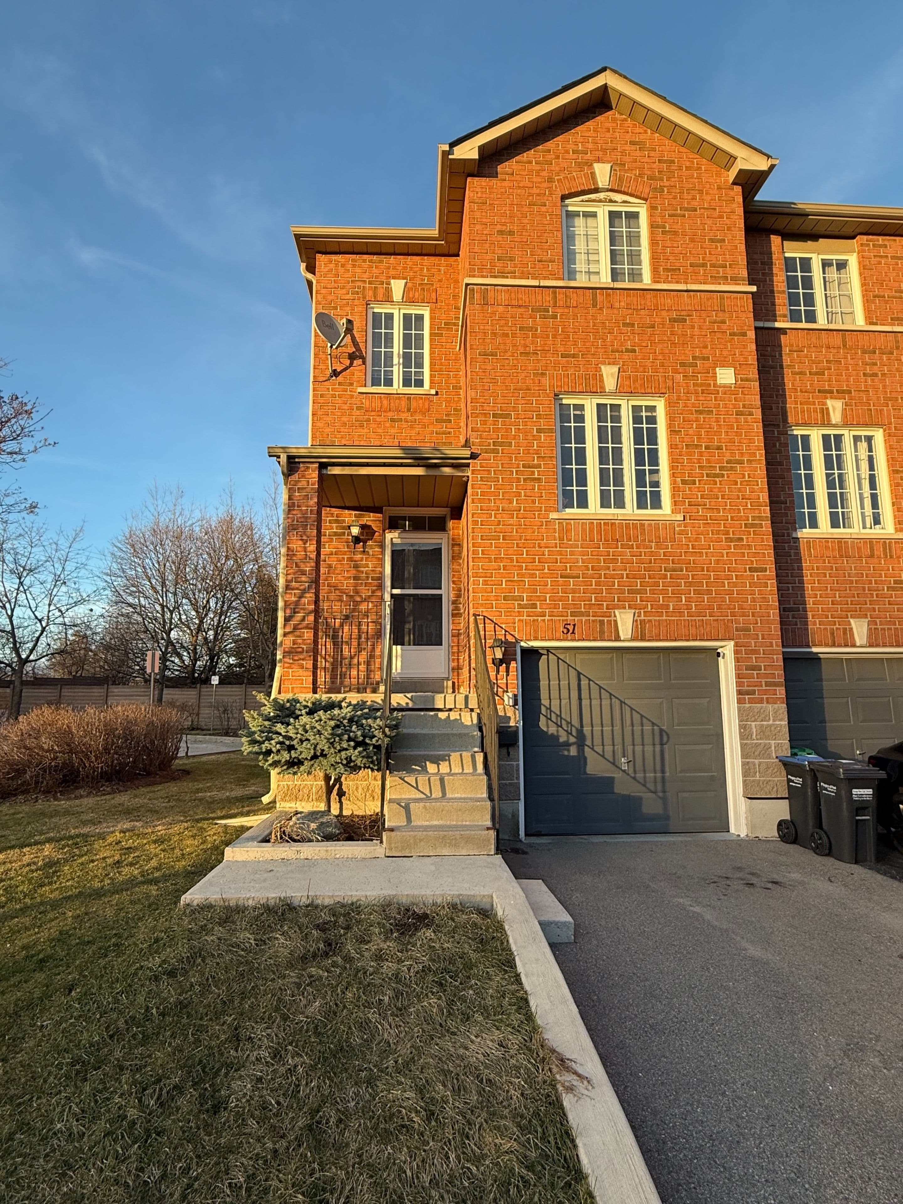 120 Railroad Street 51, Brampton, ON L6X 5A1