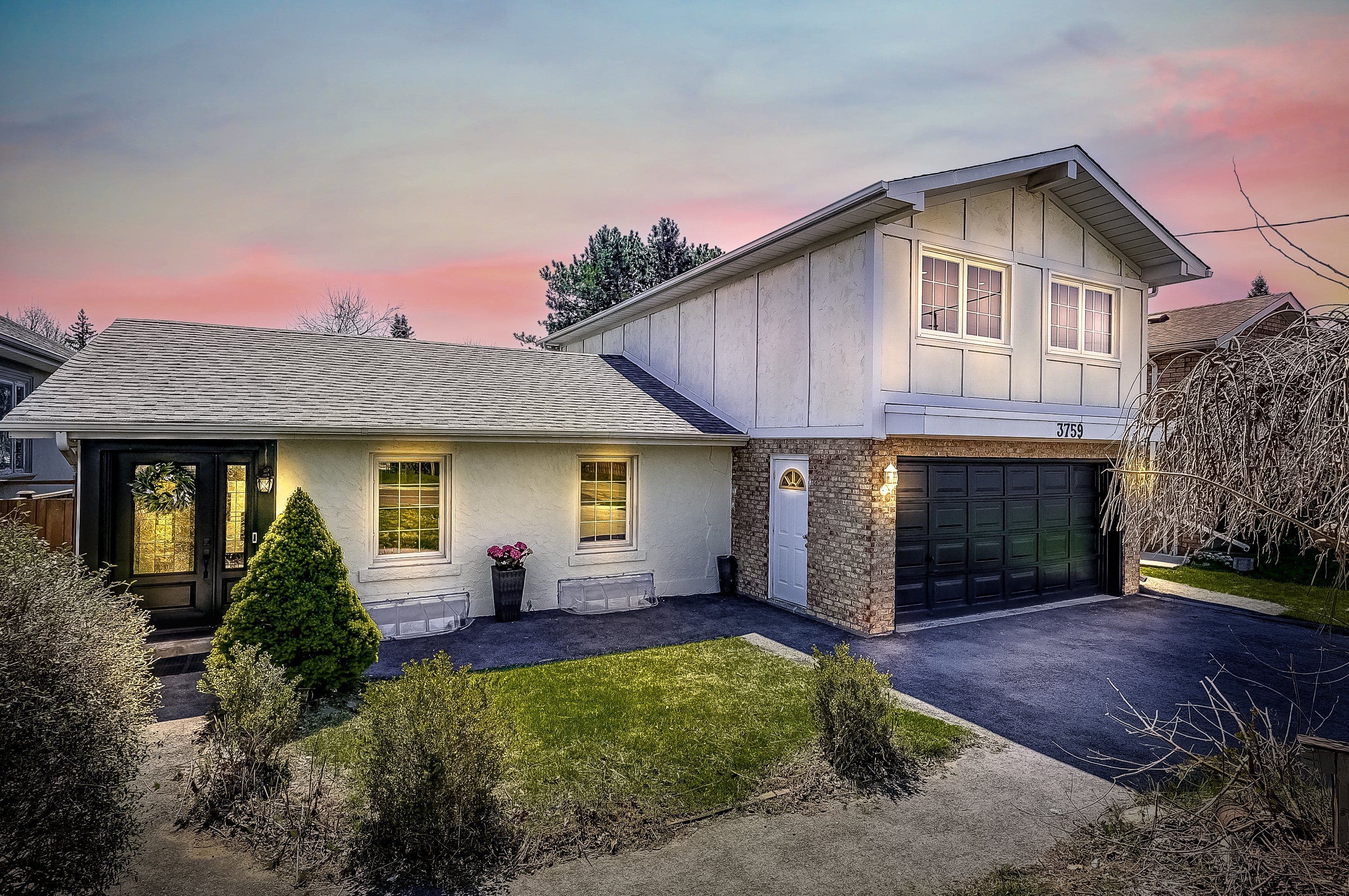 3759 Ellesmere Road, Toronto E10, ON M1C 1H8