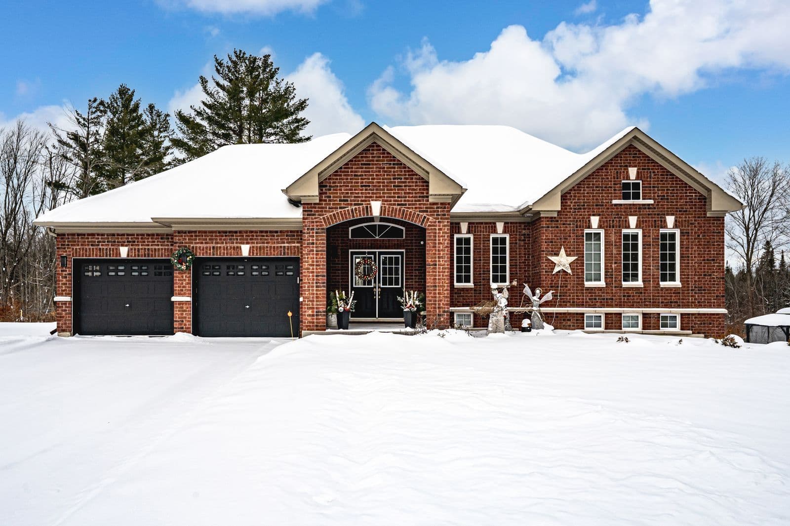 82 Diamond Valley Drive, Oro-Medonte, ON L0L 2E0