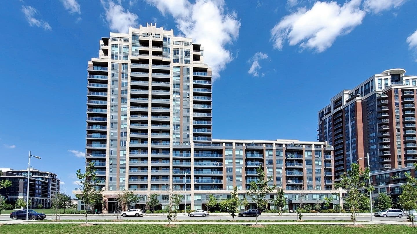 18 Uptown Drive 727, Markham, ON L3R 5M5