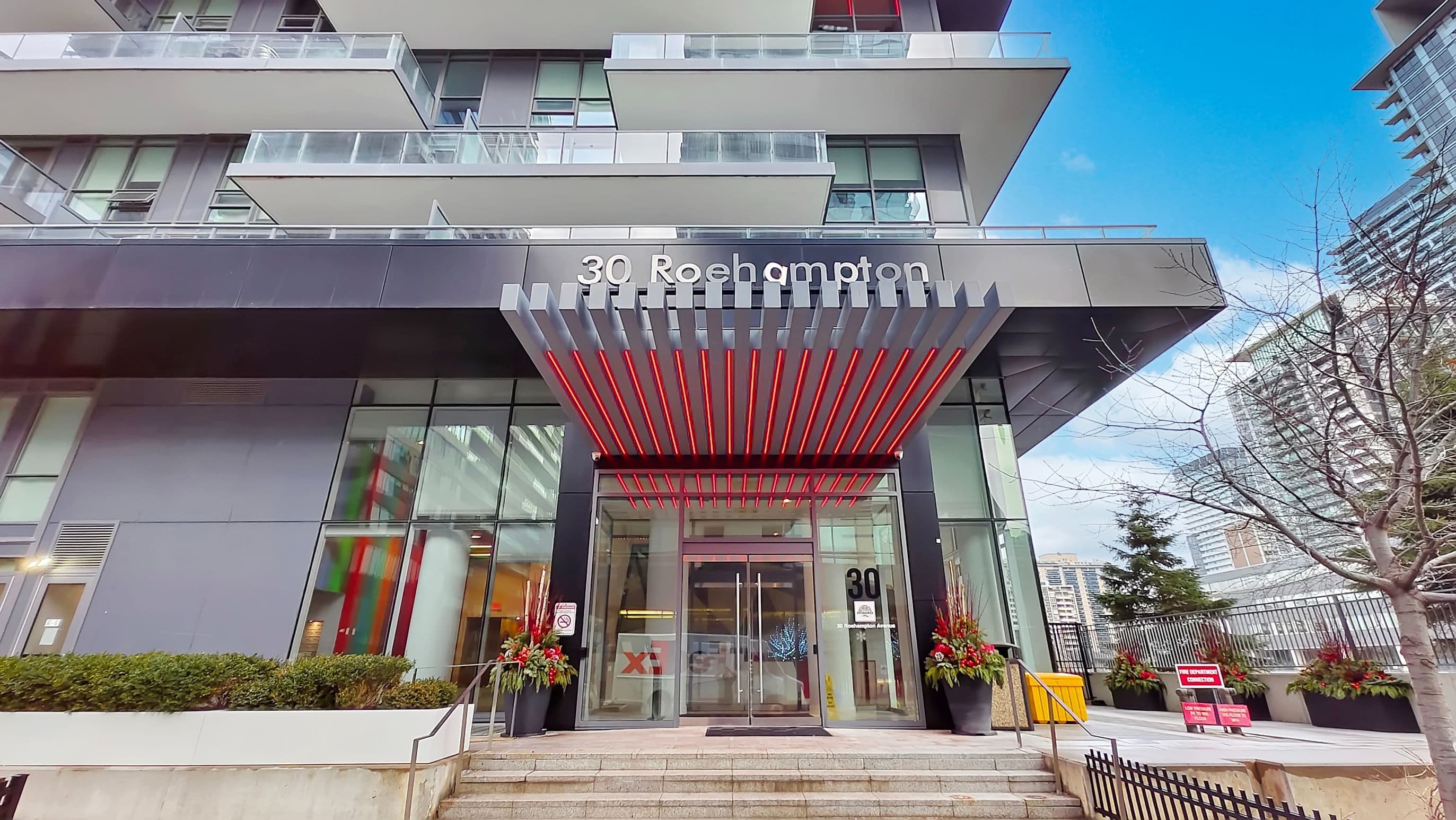 30 Roehampton Avenue 3111, Toronto C10, ON M4P 1R2