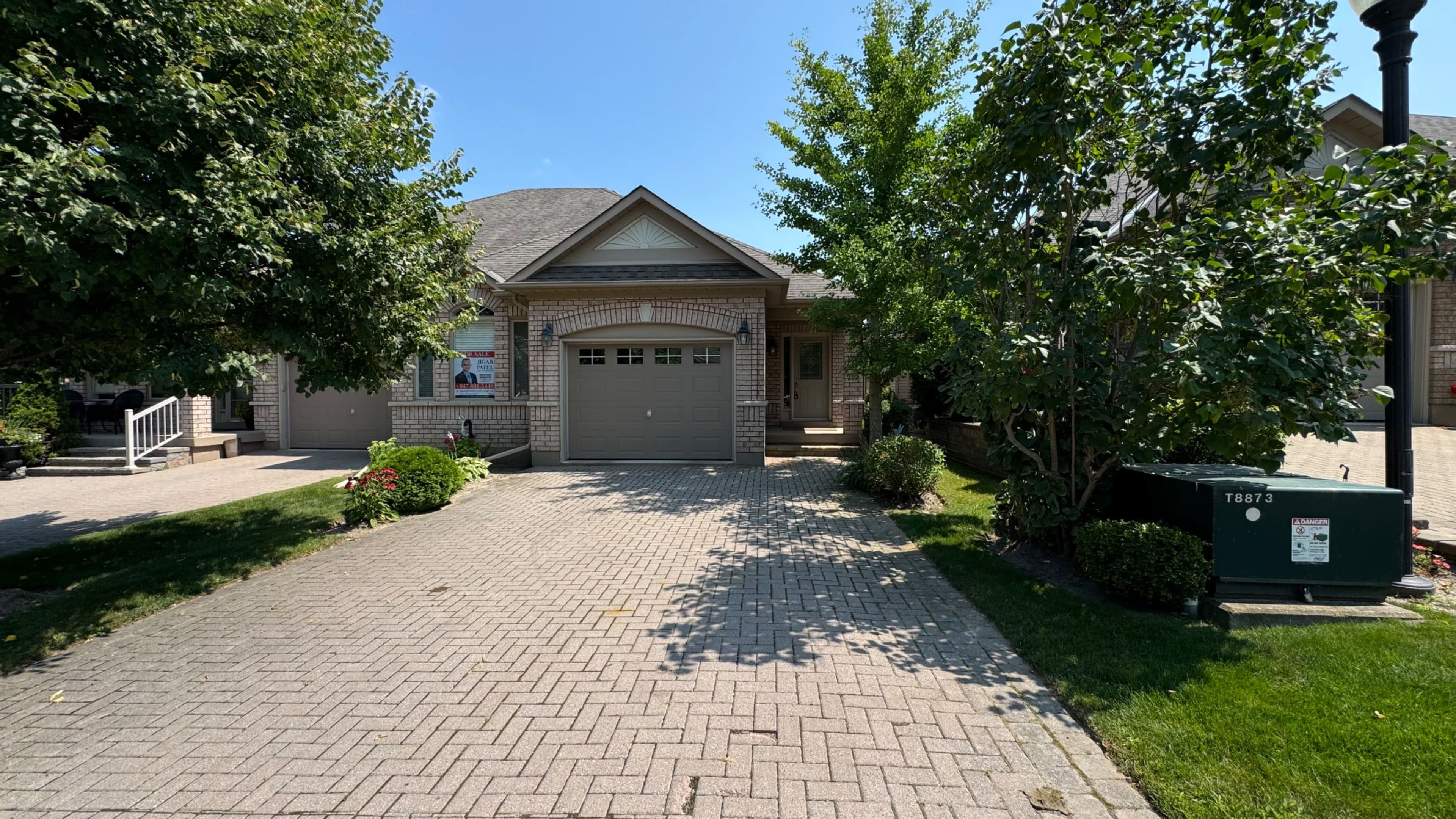 13 Montebello Terrace, New Tecumseth, ON L9R 2H4