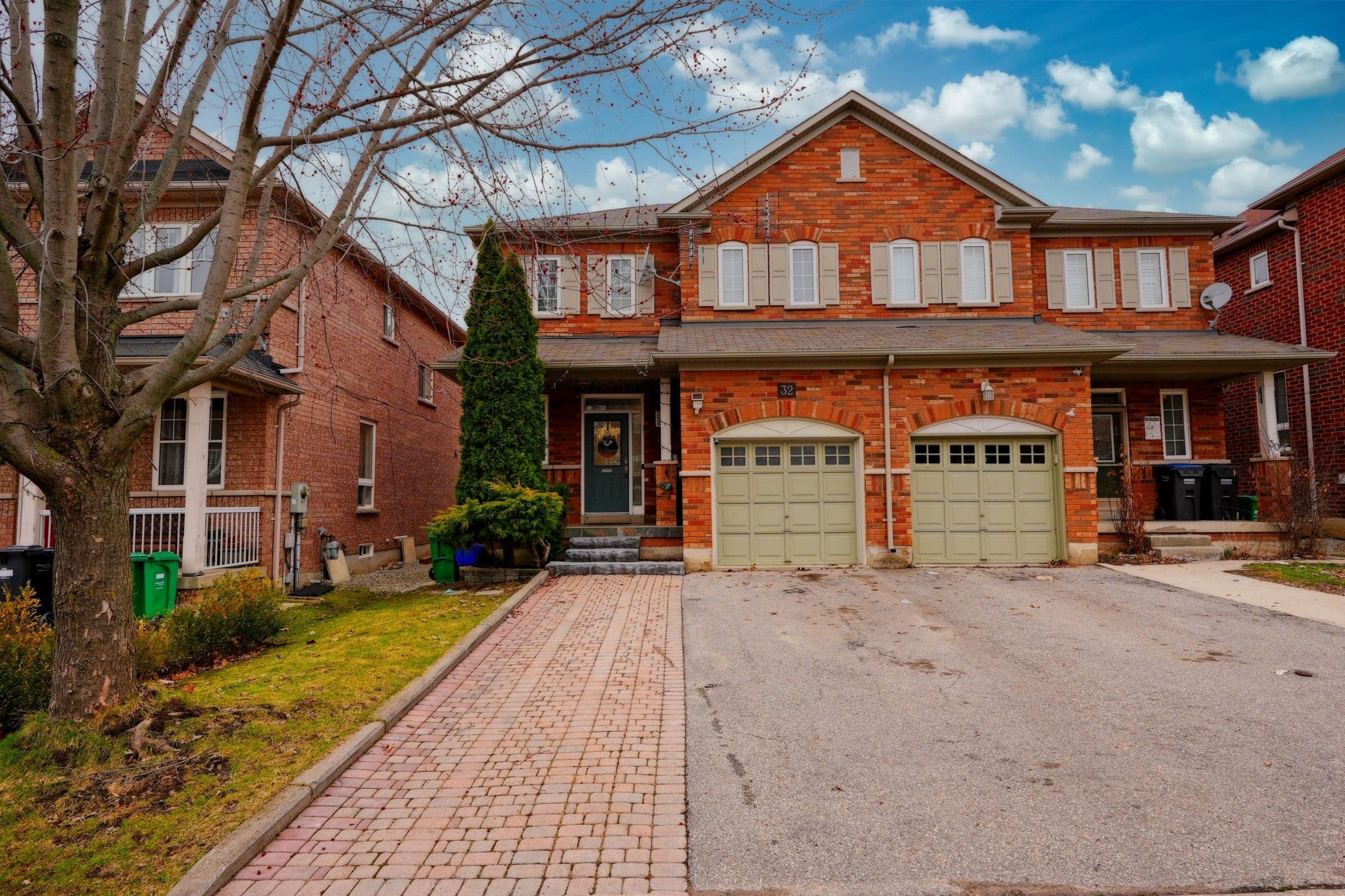 32 Ashdale Road, Brampton, ON L6Y 5M7