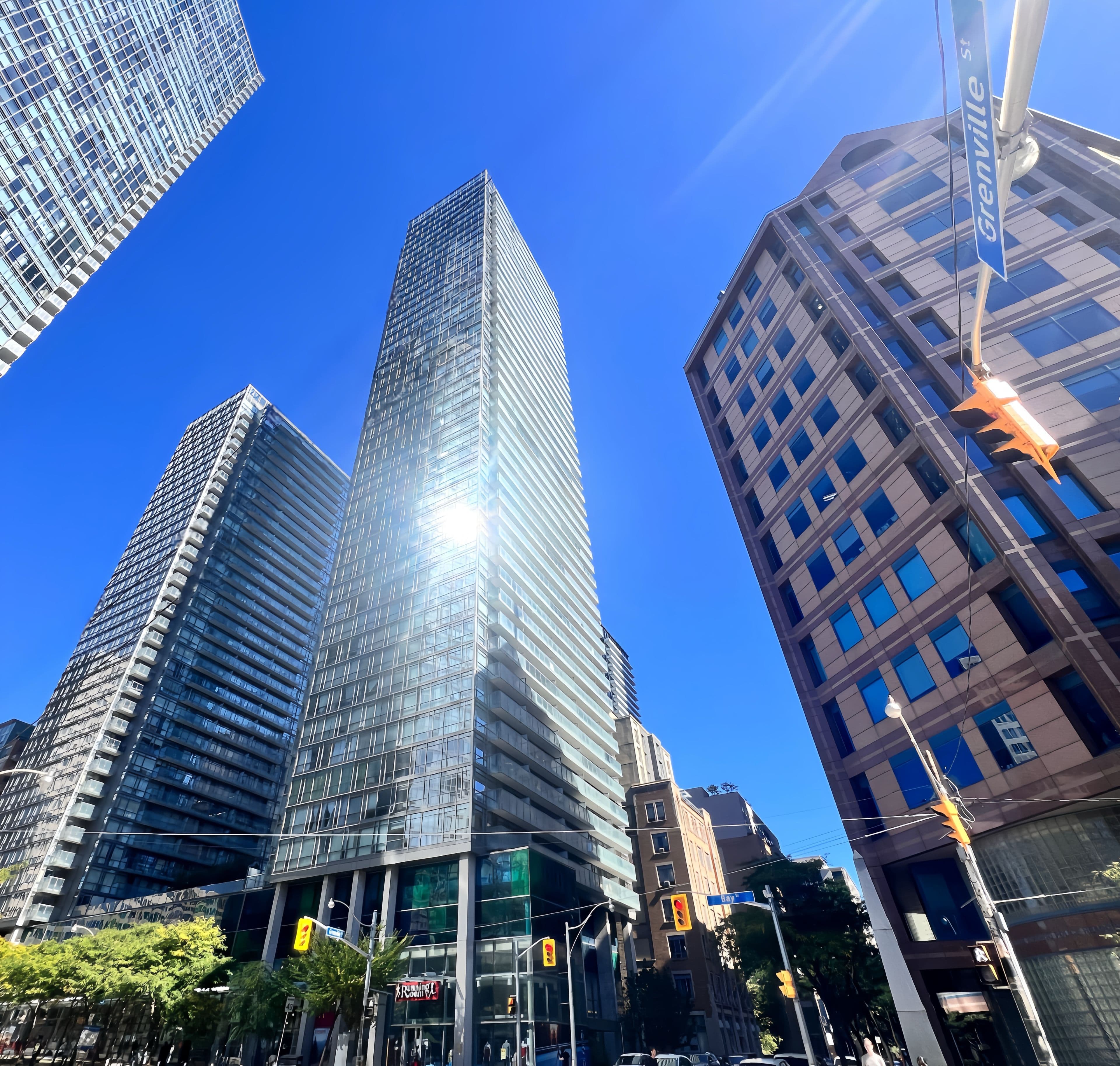 38 Grenville Street 508, Toronto C01, ON M4Y 1A5
