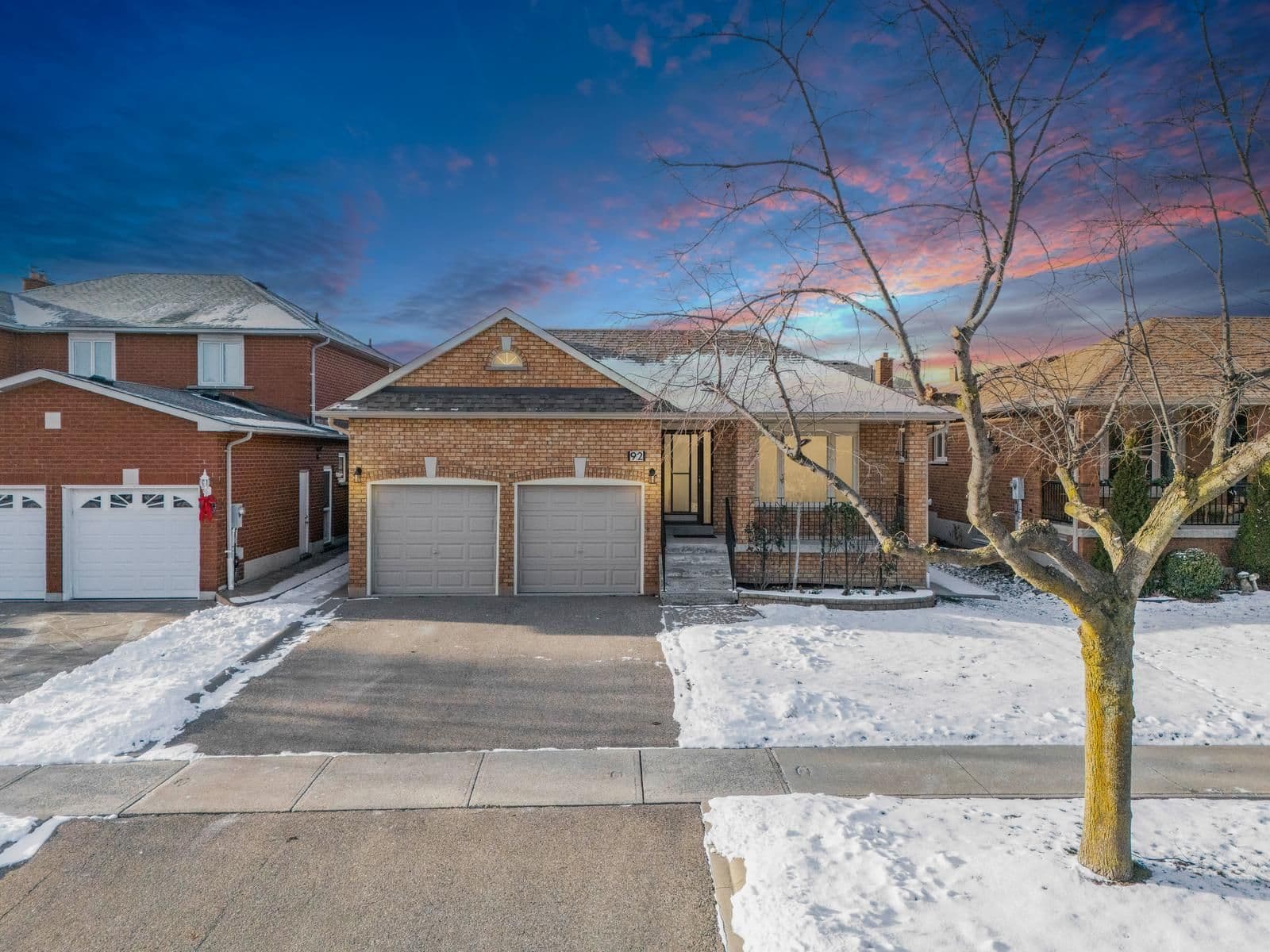 92 Mapes Avenue, Vaughan, ON L4L 8R9