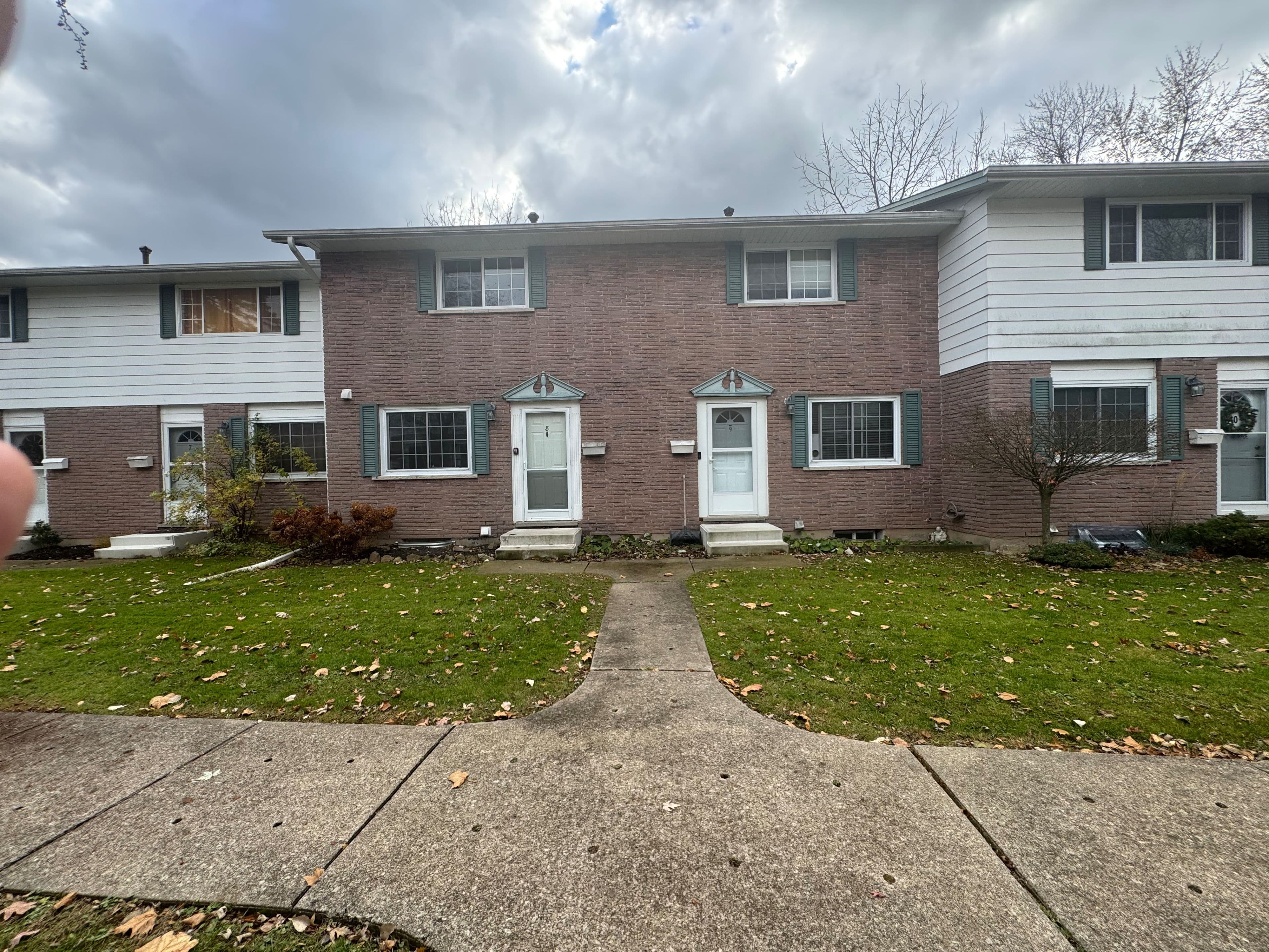 5852 FRONTENAC Street 8, Niagara Falls, ON L2G 3A9