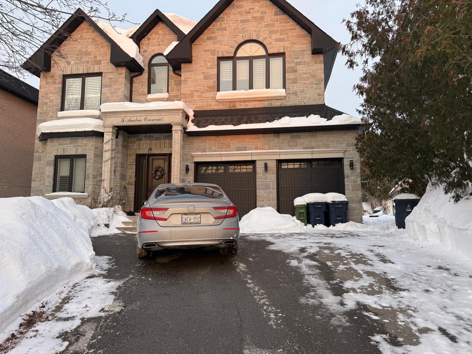 5 Amber Crescent Basement Unit B, Toronto W04, ON M6L 2R5