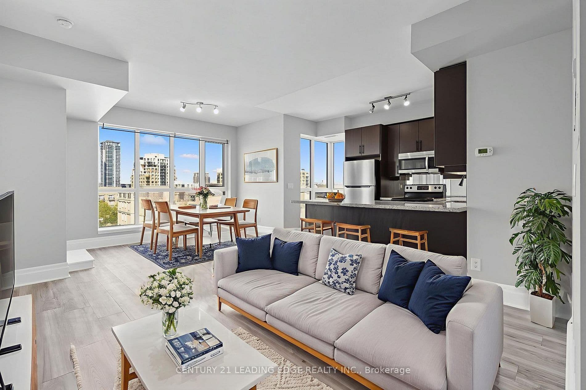 21 UPPER DUKE Crescent 505, Markham, ON L6G 0B7