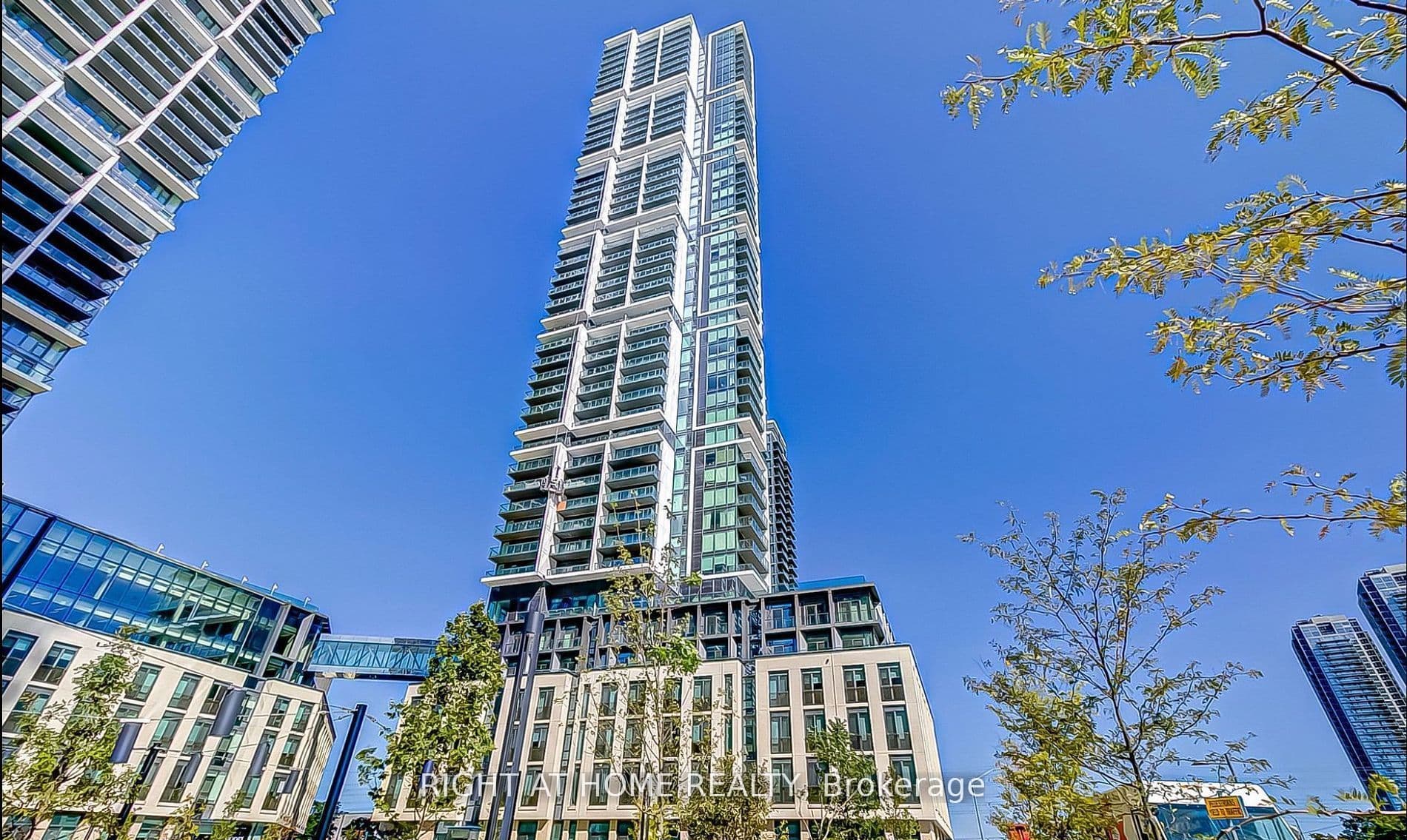 7890 Jane Street 5207, Vaughan, ON L4K 0K9