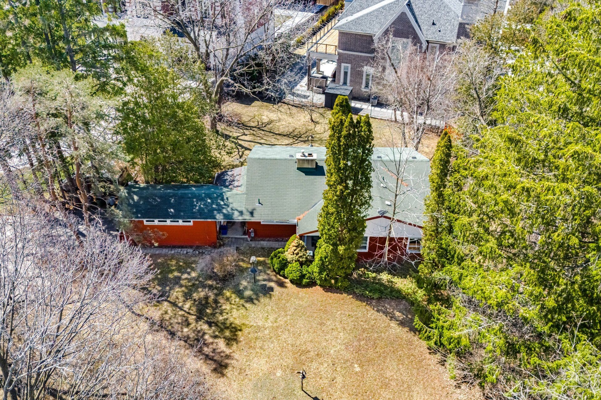 100 Westwood Lane, Richmond Hill, ON L4C 6Y3