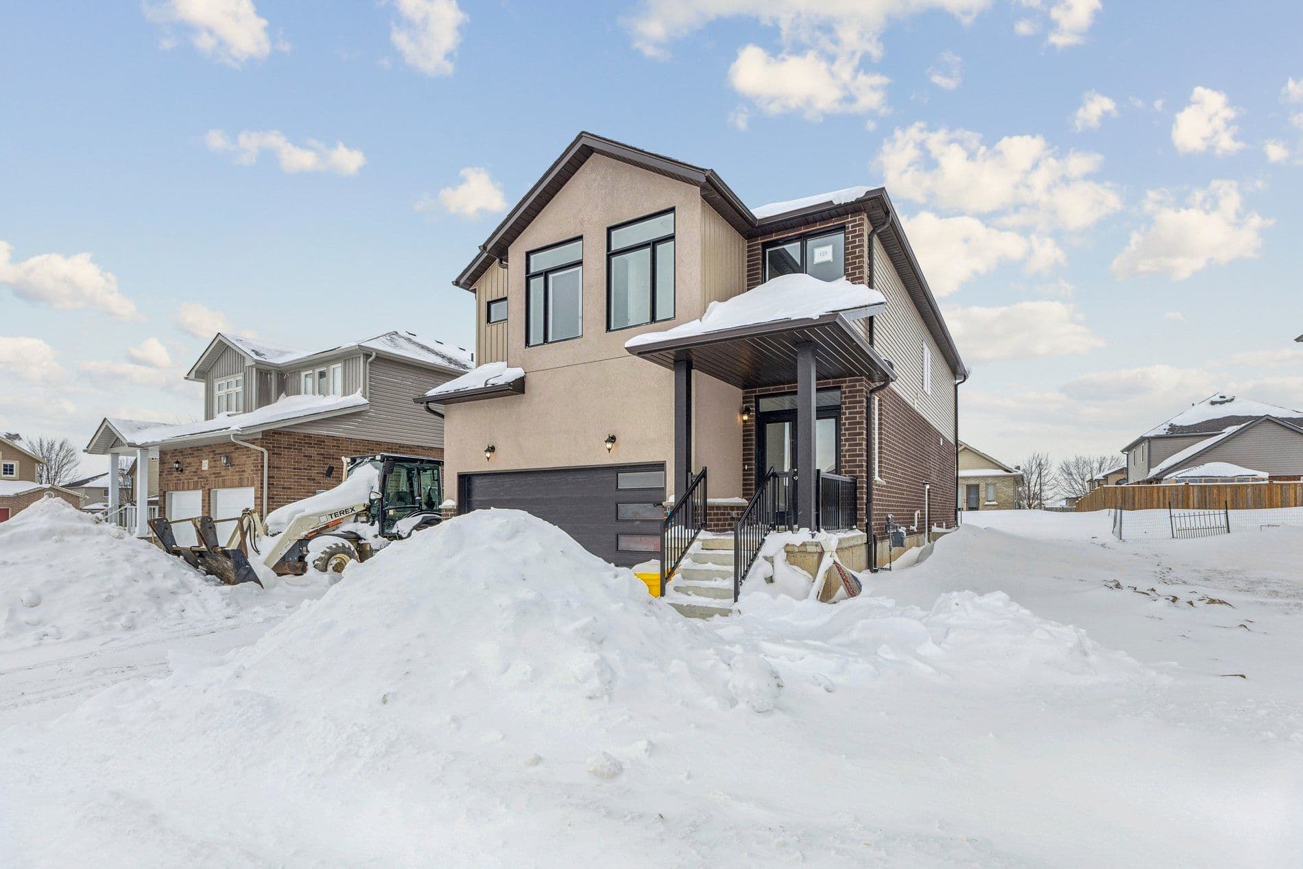 123 Maple Street, Mapleton, ON N0G 1P0