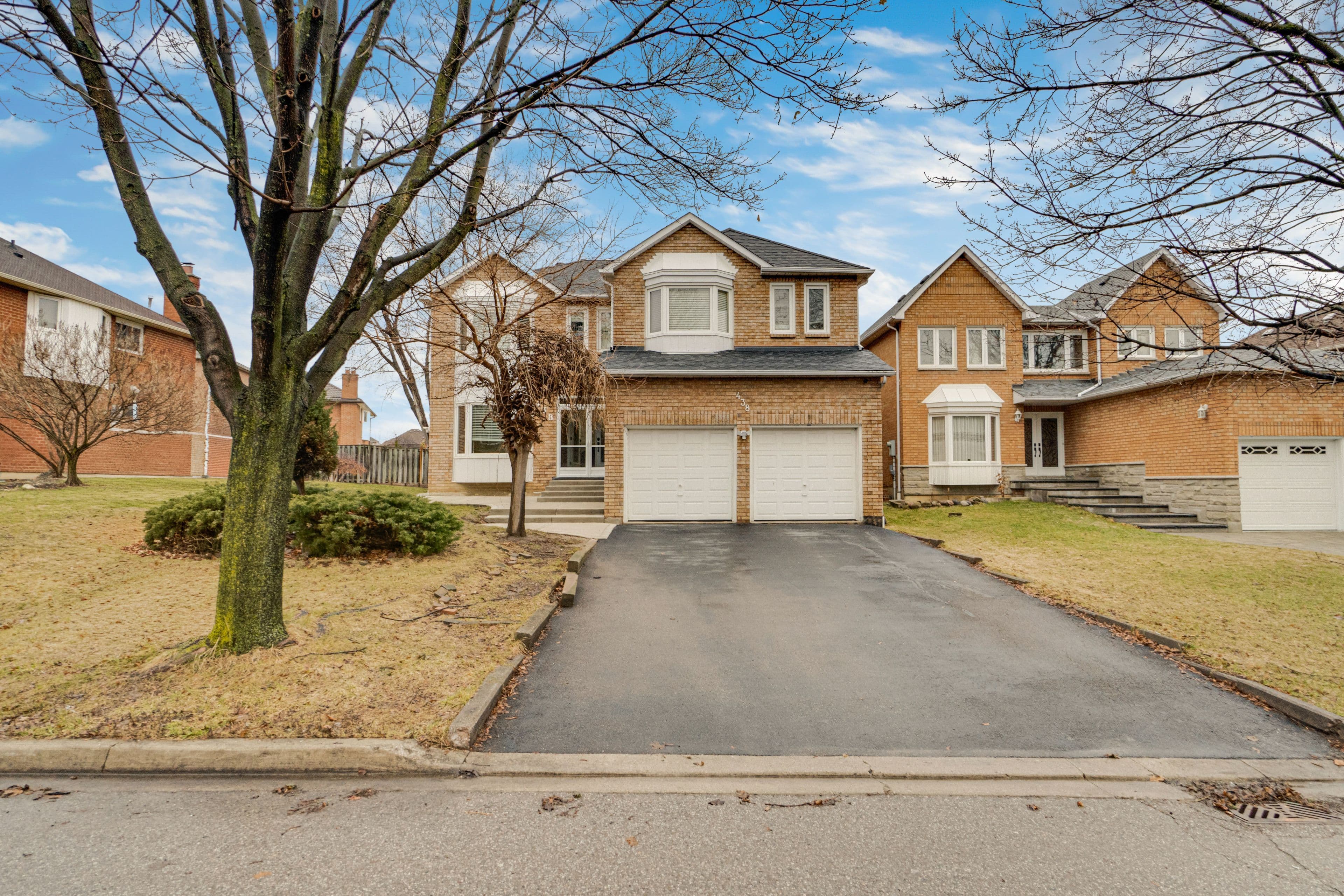 438 Ojibway Trail, Mississauga, ON L4Z 3B5