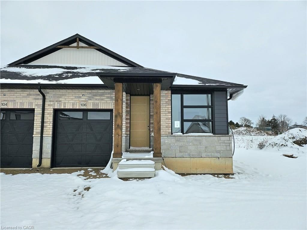 106 Thackeray Way, Minto, ON N0G 1Z0