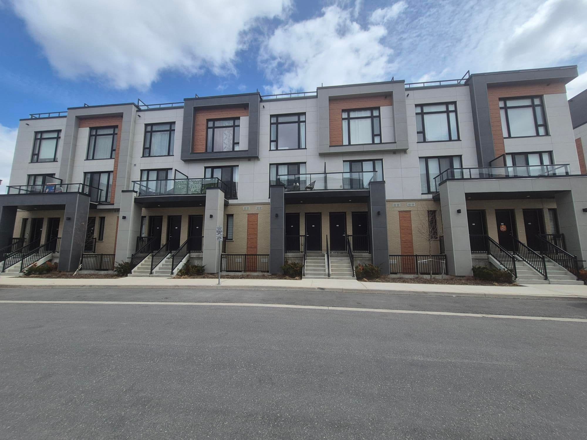 7 Steckley House Lane 607, Richmond Hill, ON L4S 0N1