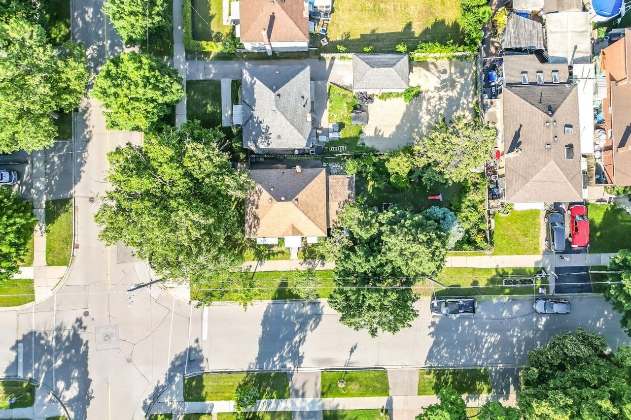 249 Gamma Street, Toronto W06, ON M8W 4G7