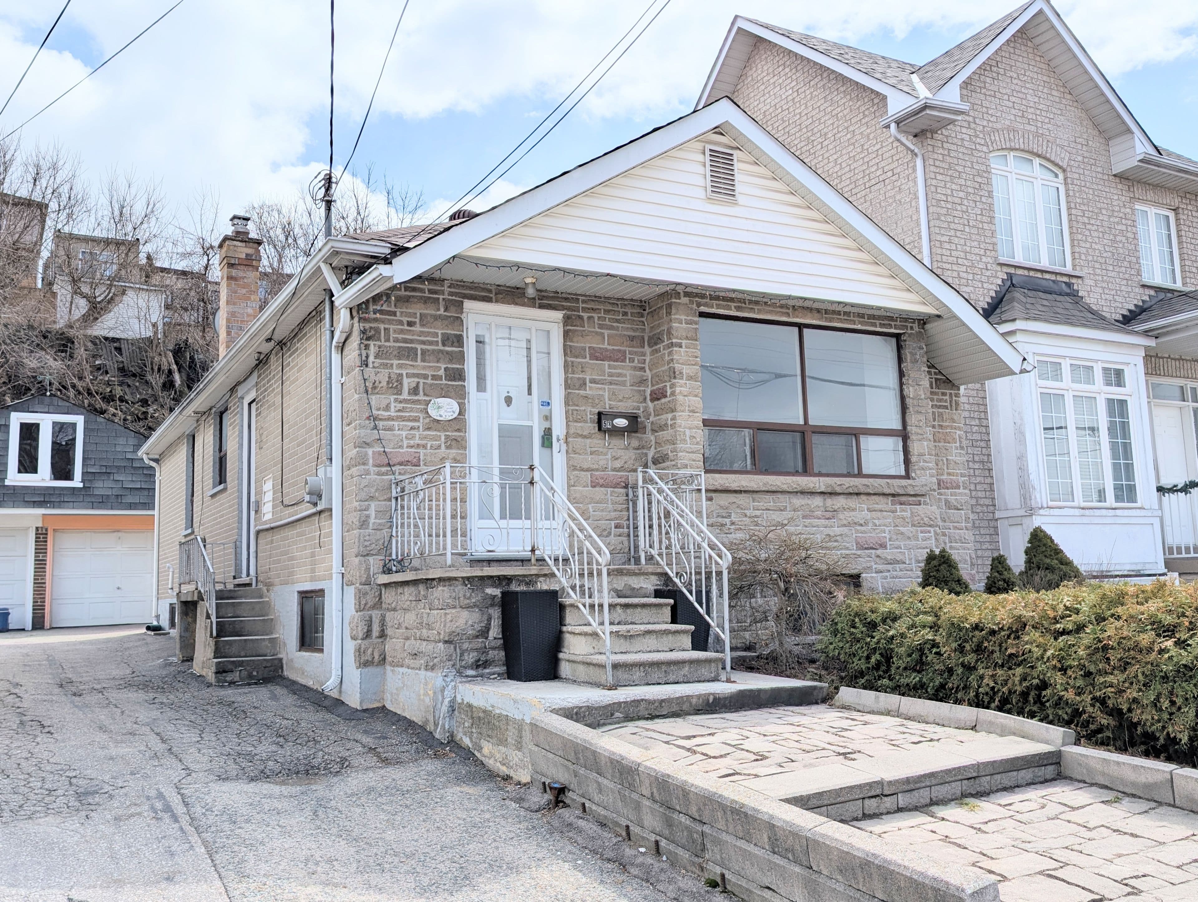 53 Dunraven Drive, Toronto W03, ON M6M 1G9