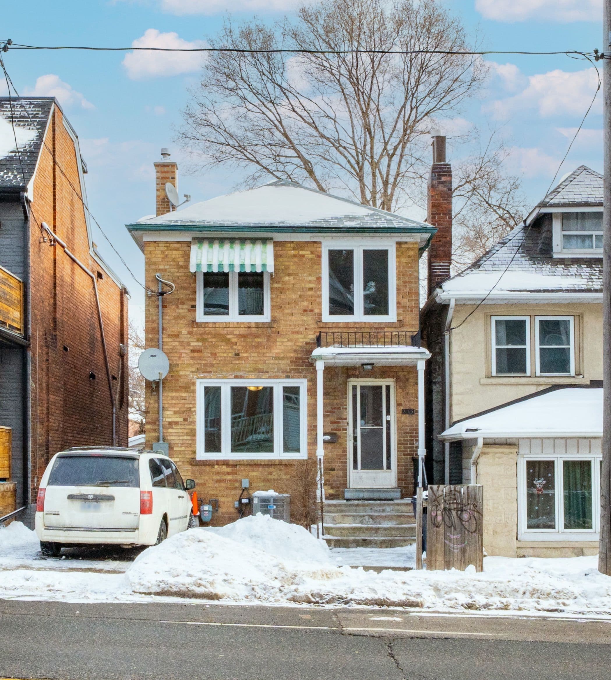 215 Keele Street, Toronto W02, ON M6P 2K1