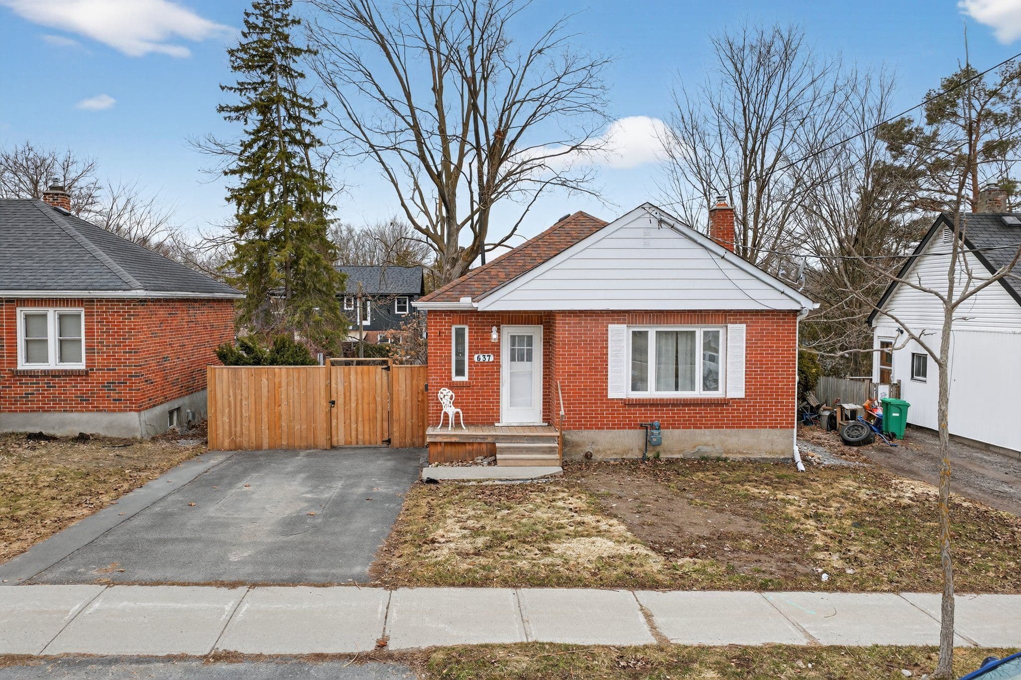 637 Beverly Street, Peterborough, ON K9H 2B4