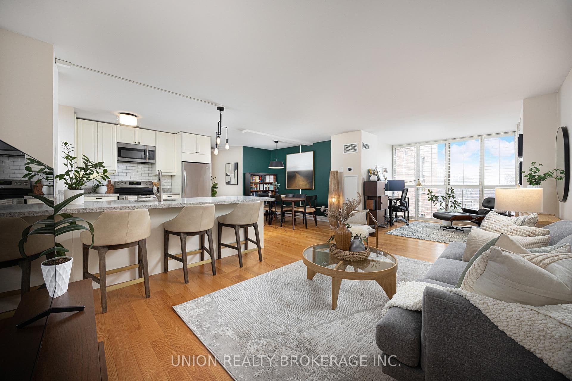 95 Lombard Street 505, Toronto C08, ON M5C 2V3