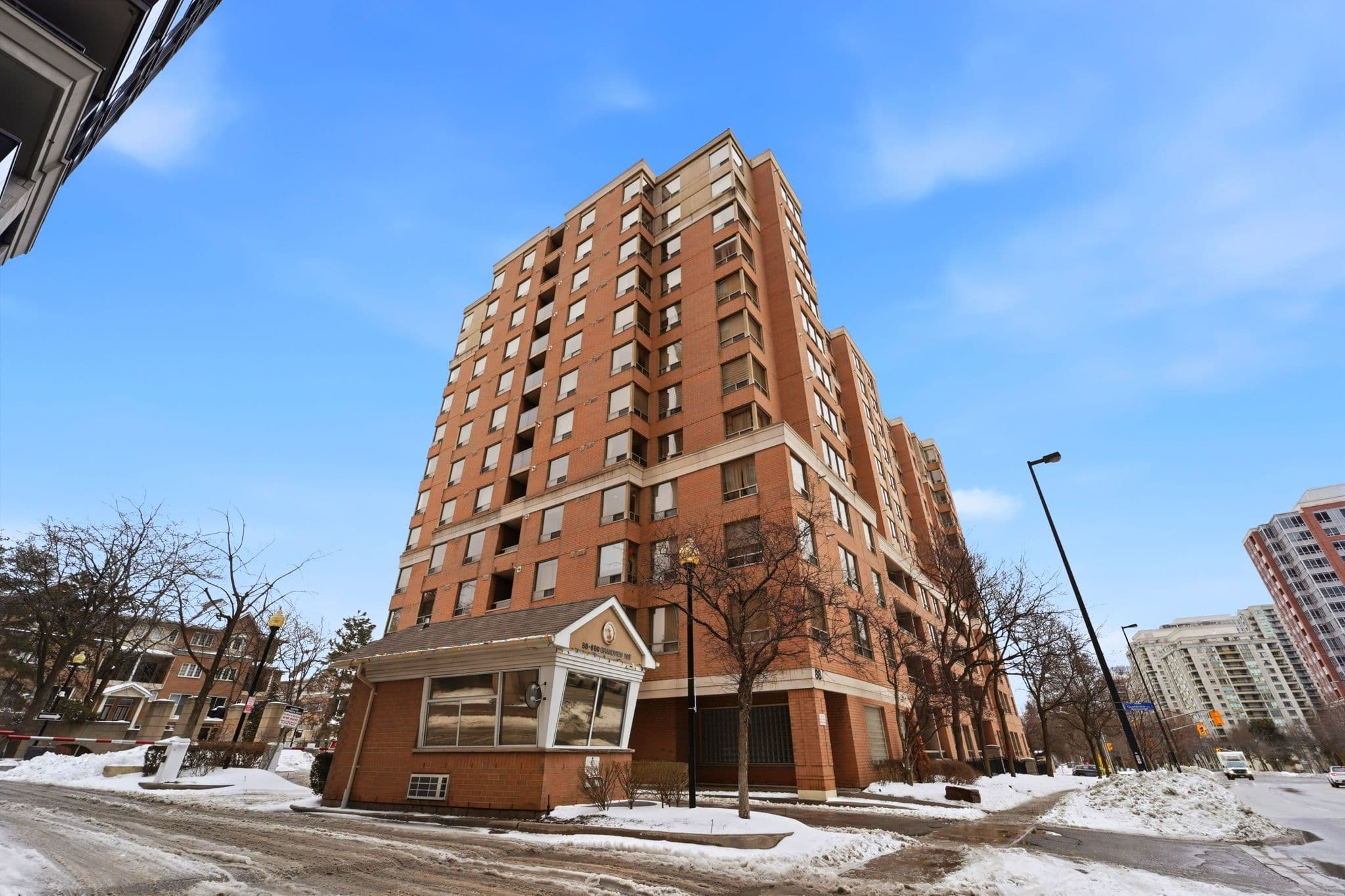 88 Grandview Way 308, Toronto C14, ON M2N 6V6