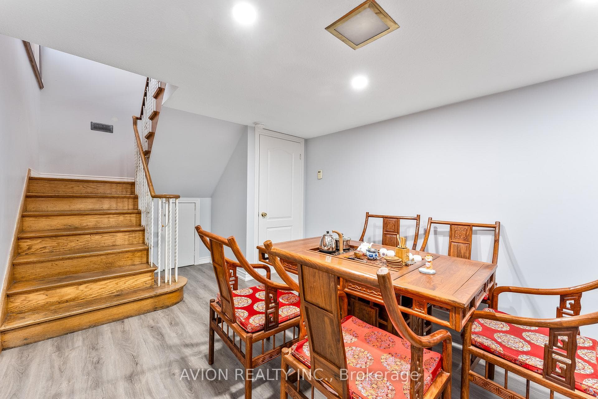 61 Alamosa Drive, Toronto C15, ON M2J 2N8