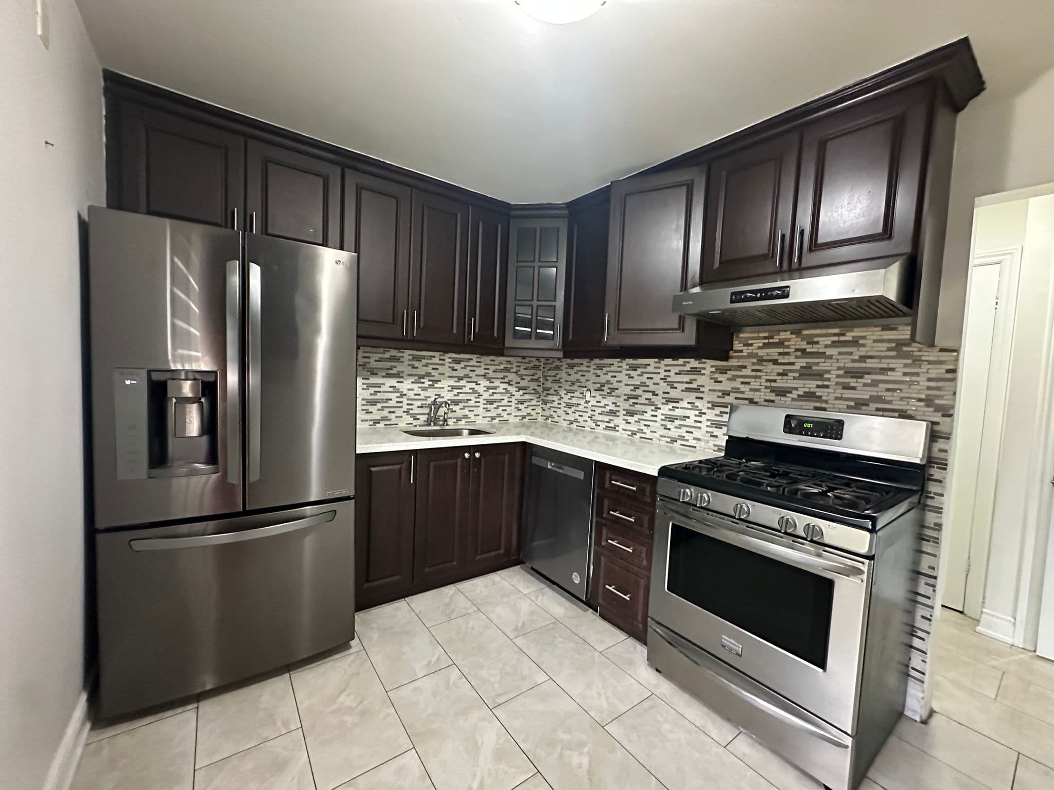 16 Litchfield Court 115, Toronto W10, ON M9V 2A8