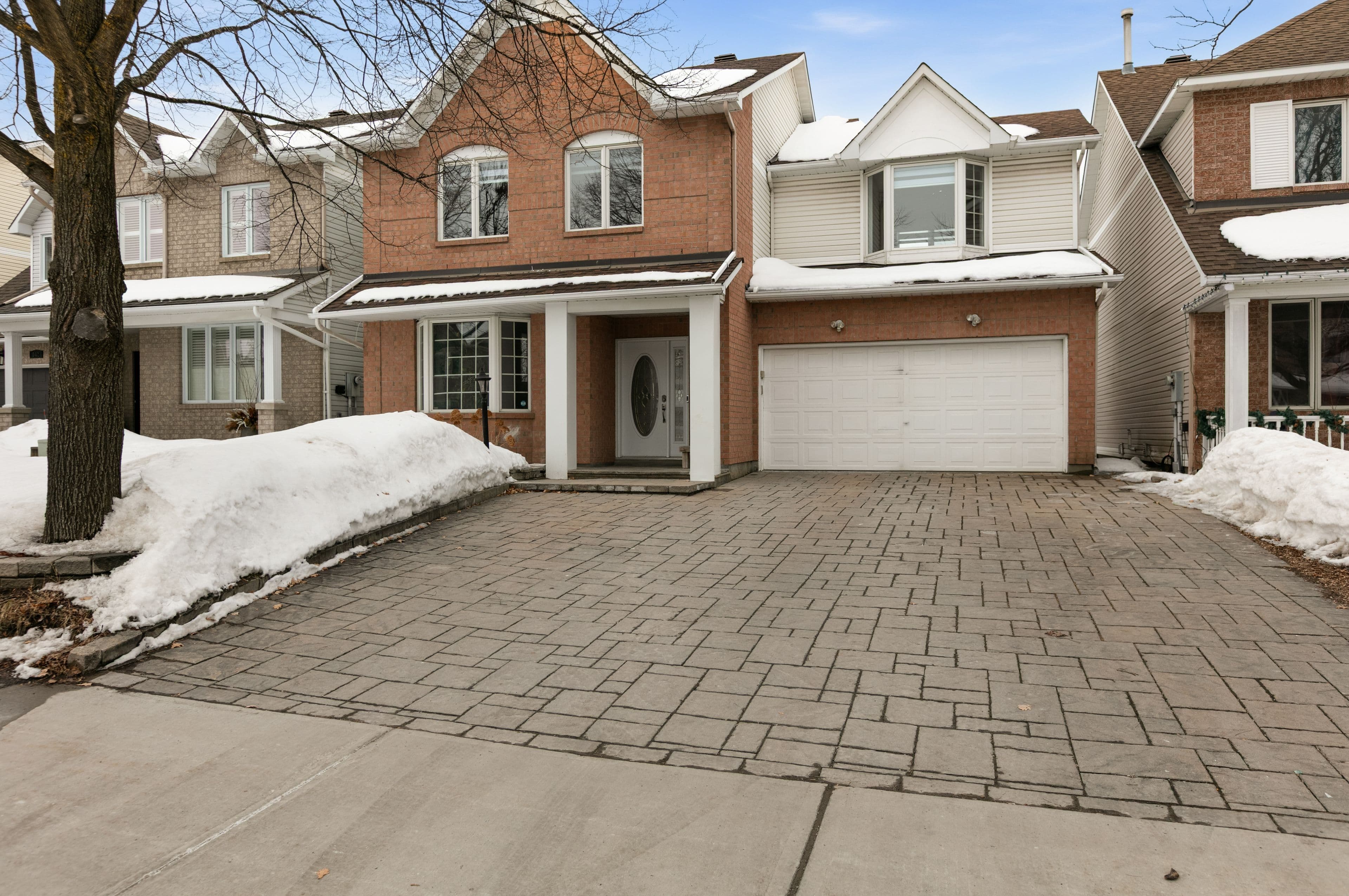 340 Stoneway Drive, Barrhaven, ON K2G 6G8