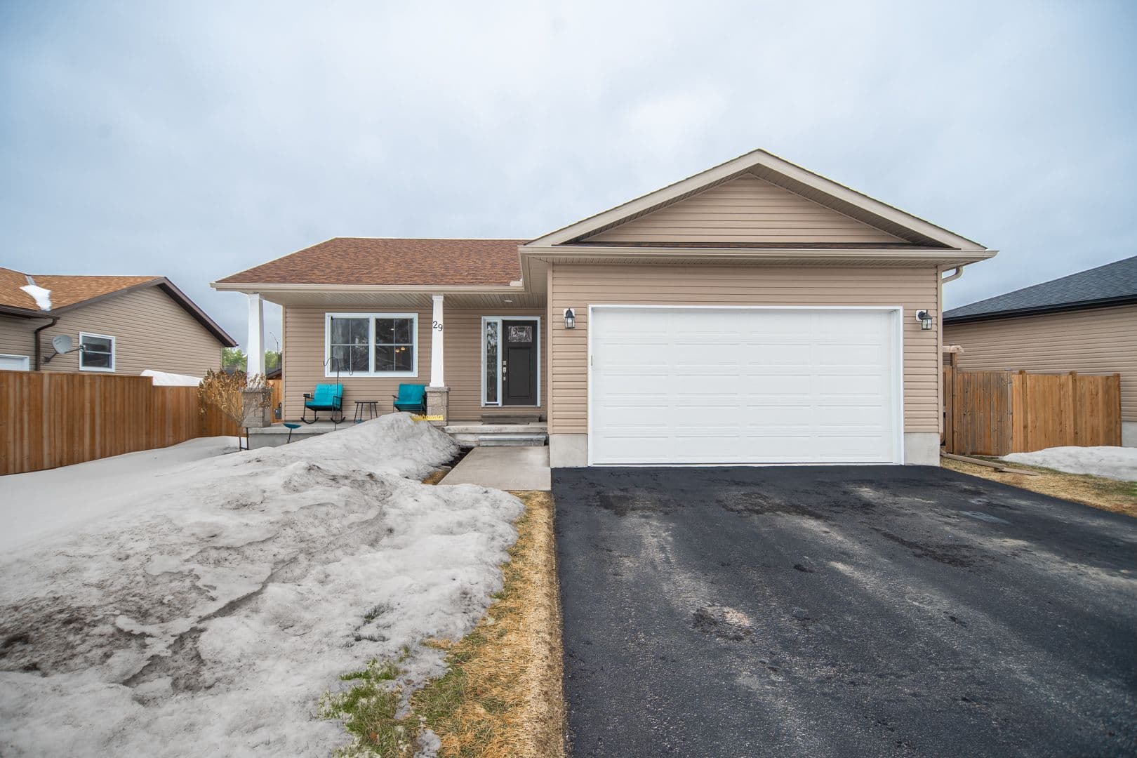 29 Terrance Drive, Petawawa, ON K8H 0H3