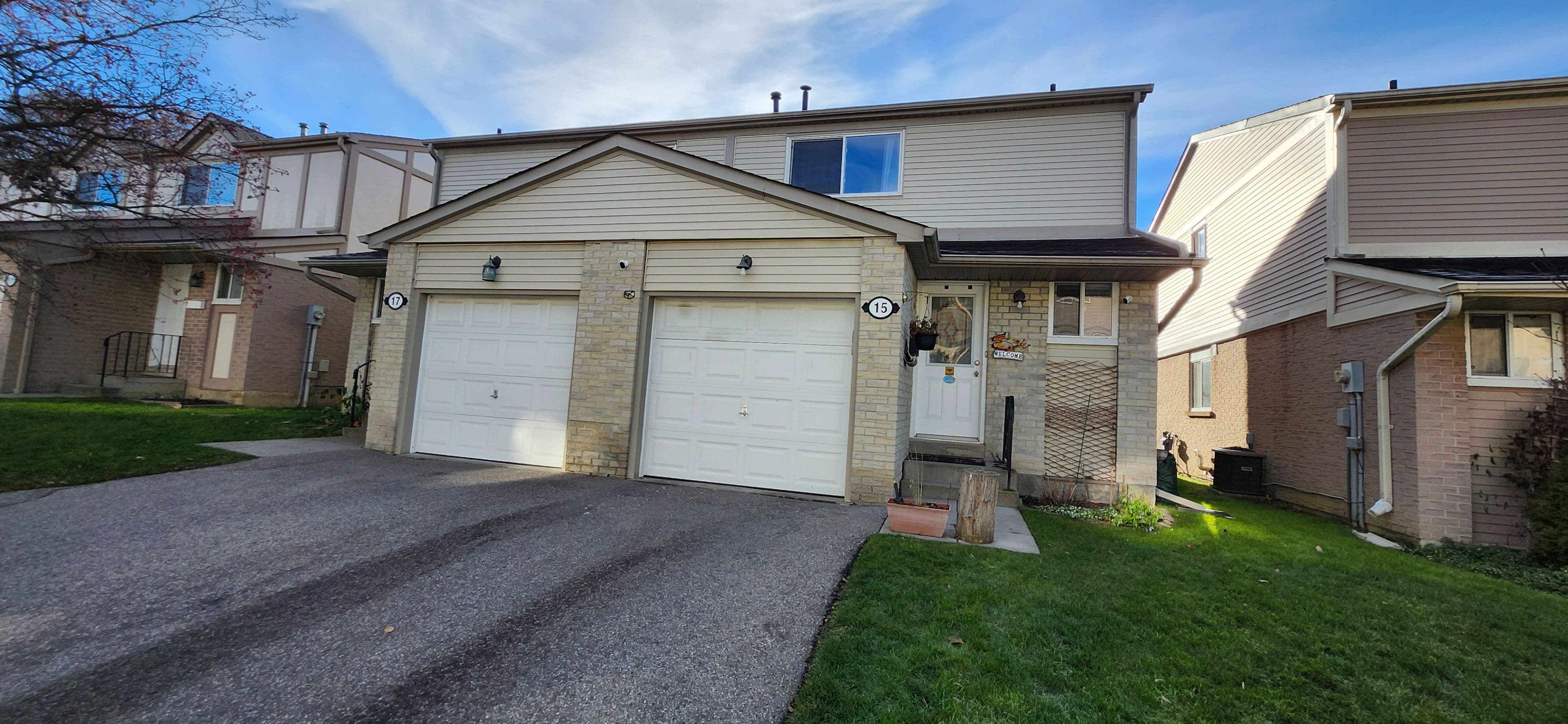 15 Newport Way 2/F room, Markham, ON L3T 5G3