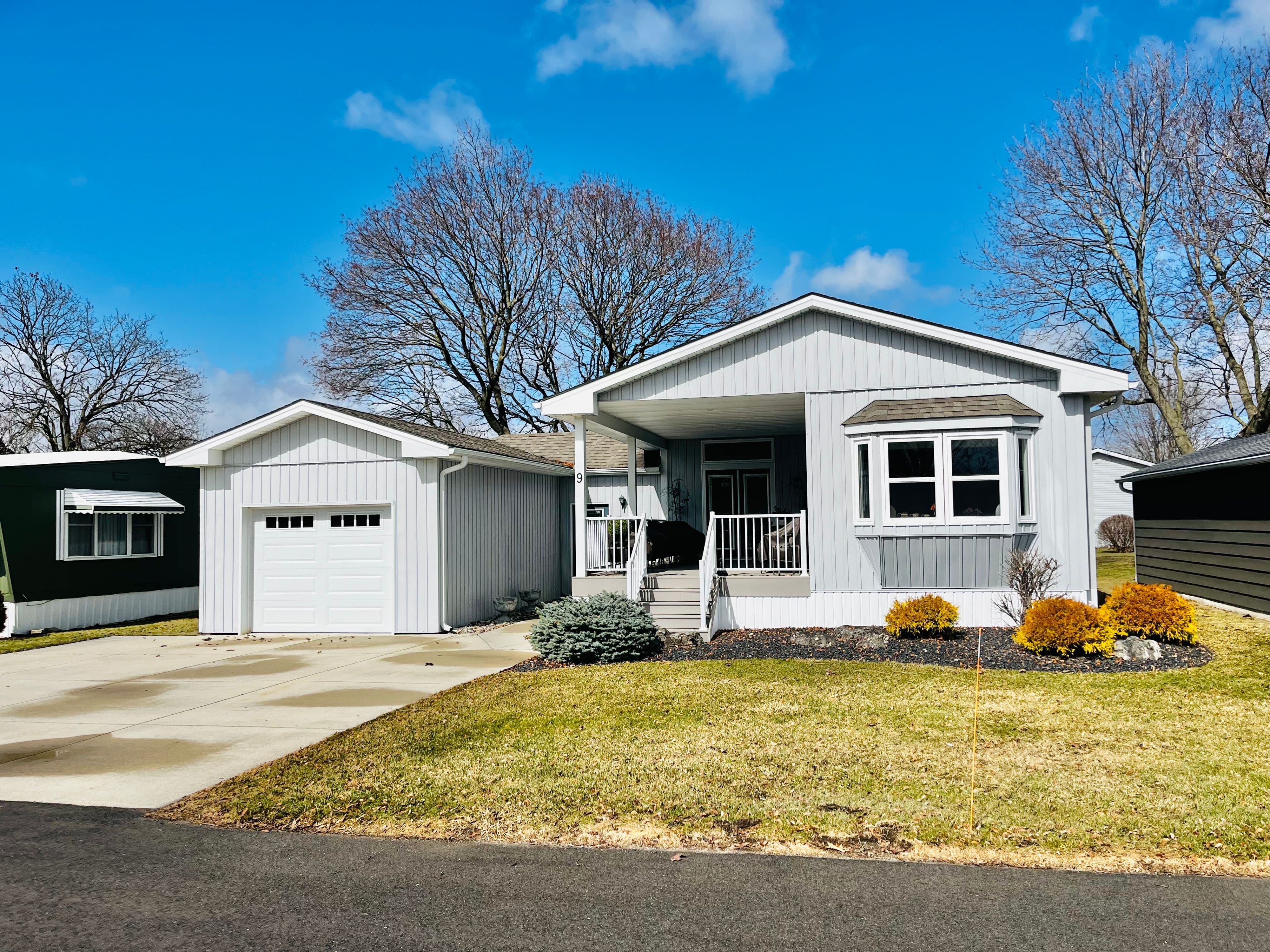 9 VELMA Street, Strathroy-Caradoc, ON N7G 3L2