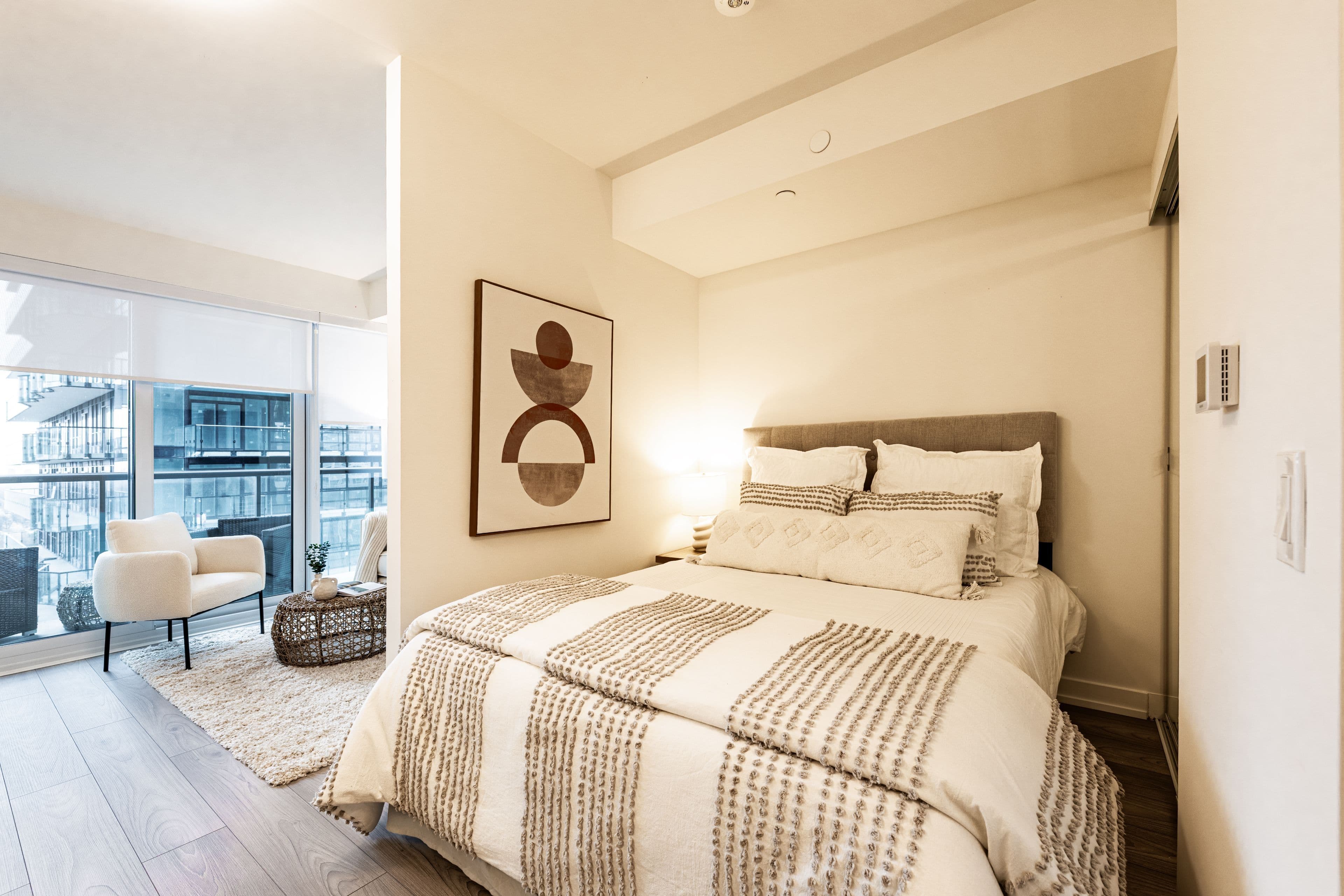 223 Redpath Avenue 3312, Toronto C10, ON M4P 0E8