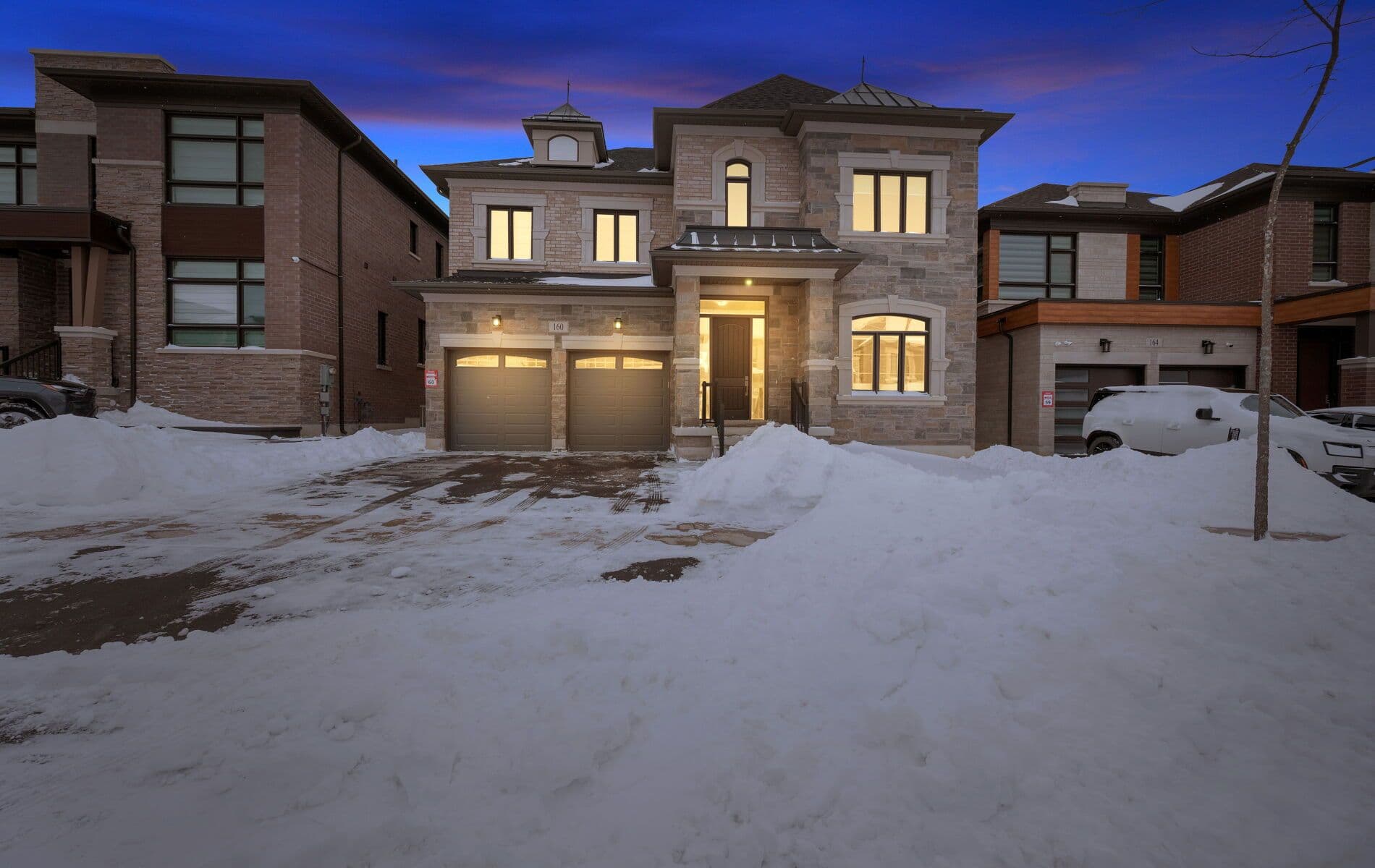 160 Wainfleet Crescent, Vaughan, ON L3L 0E6