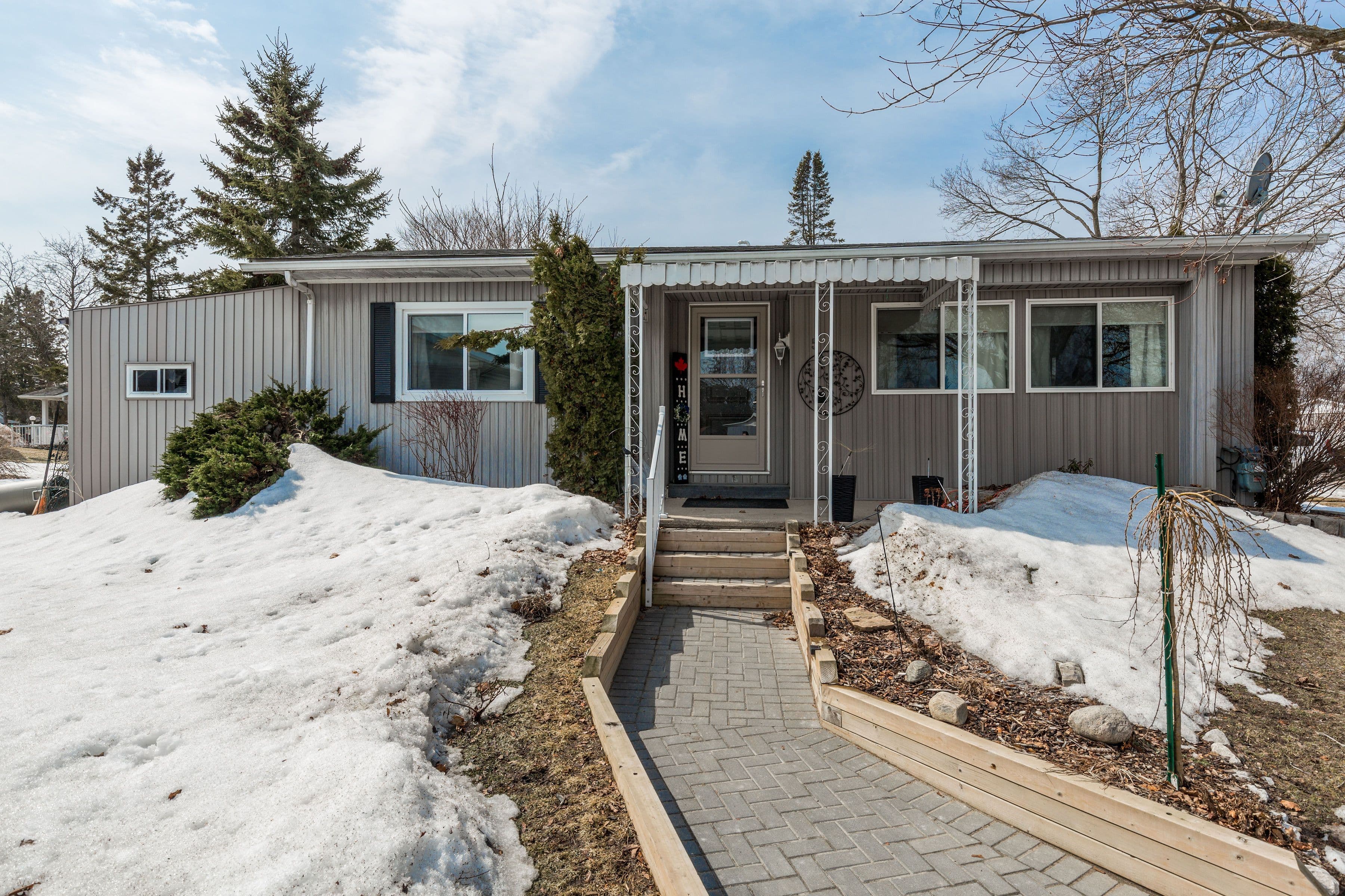 5 Broadway Avenue, Innisfil, ON L9S 1M9