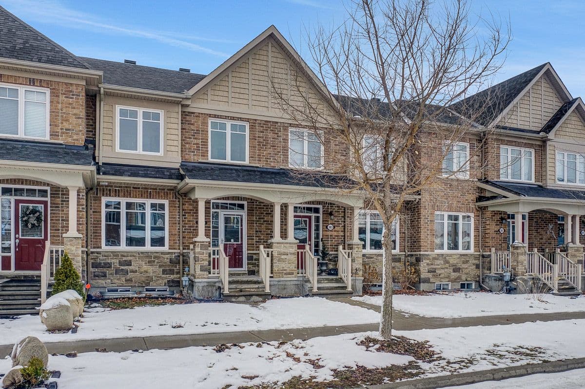 381 Sweetflag Street, Barrhaven, ON K2J 5Y7